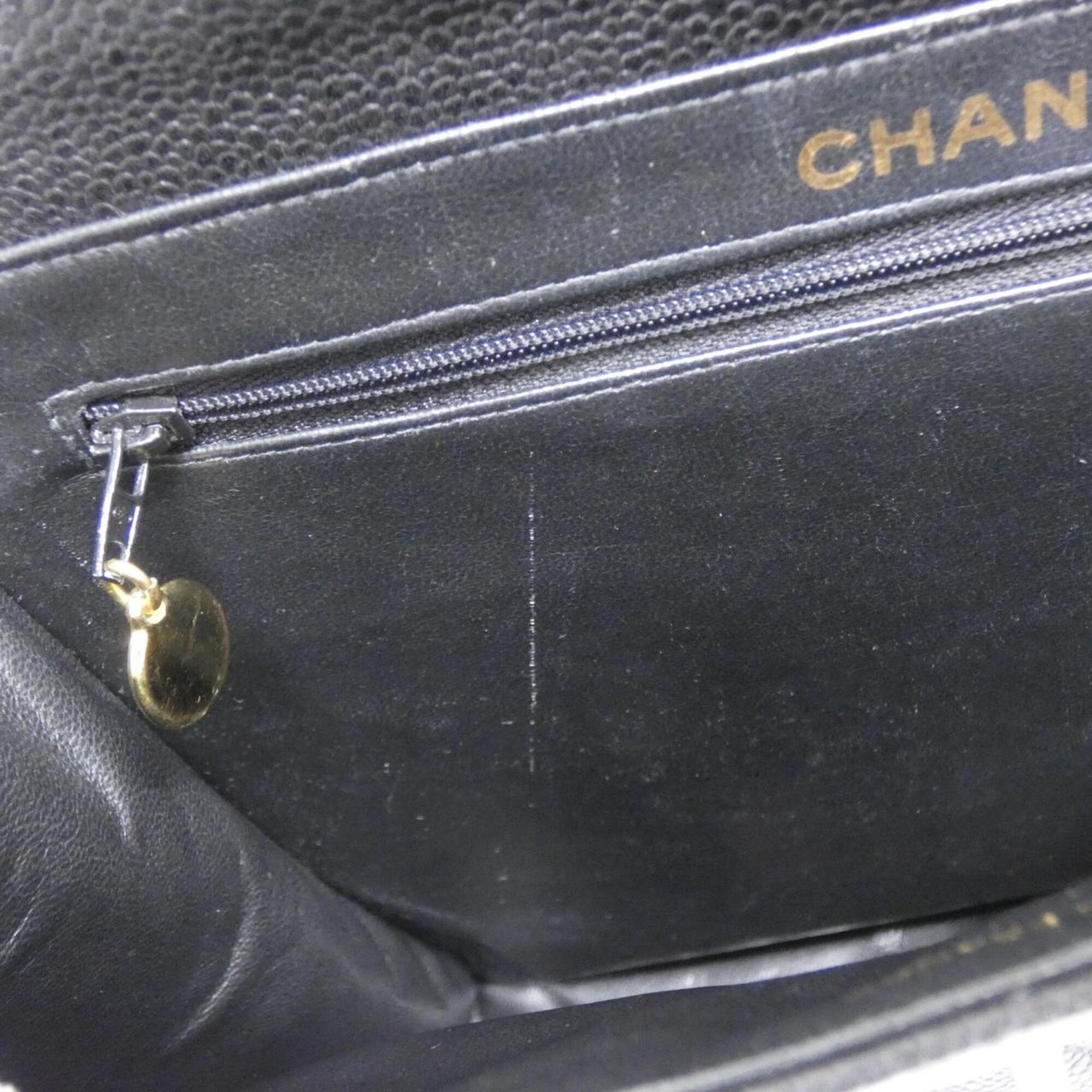 Chanel Black Grained Calfskin Shoulder Bag (Pre-Owned)