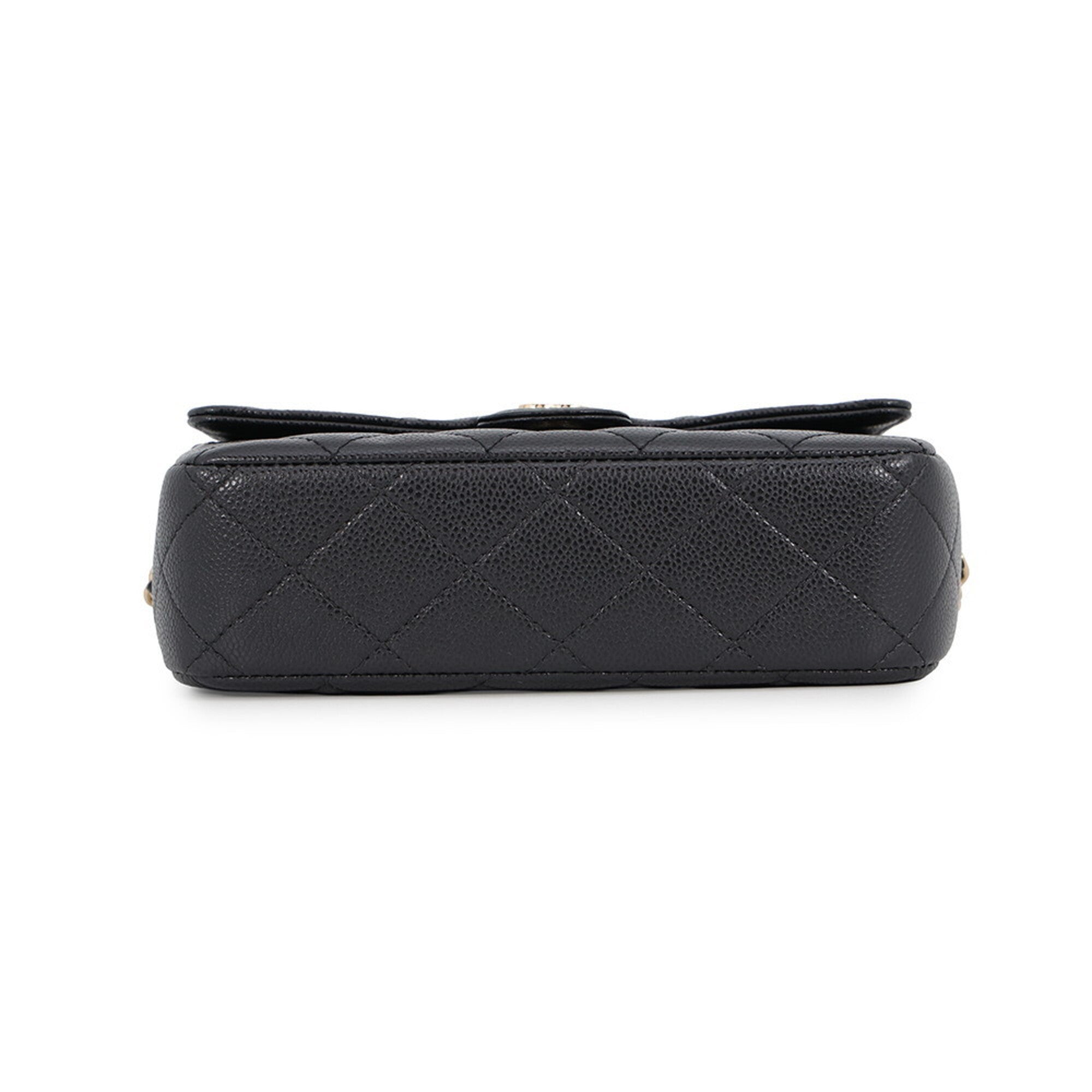 Chanel Matelasse Black Grained Calfskin Handbag Shoulder Bag (Pre-Owned)