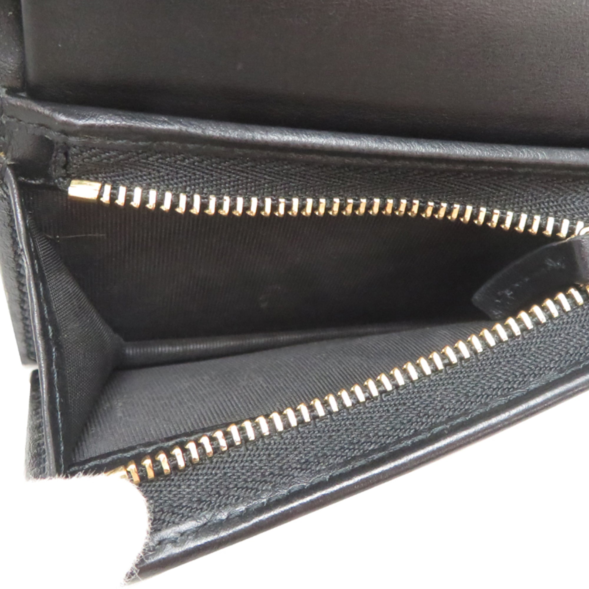 Gucci Black Leather Wallet (Bi-Fold) (Pre-Owned)