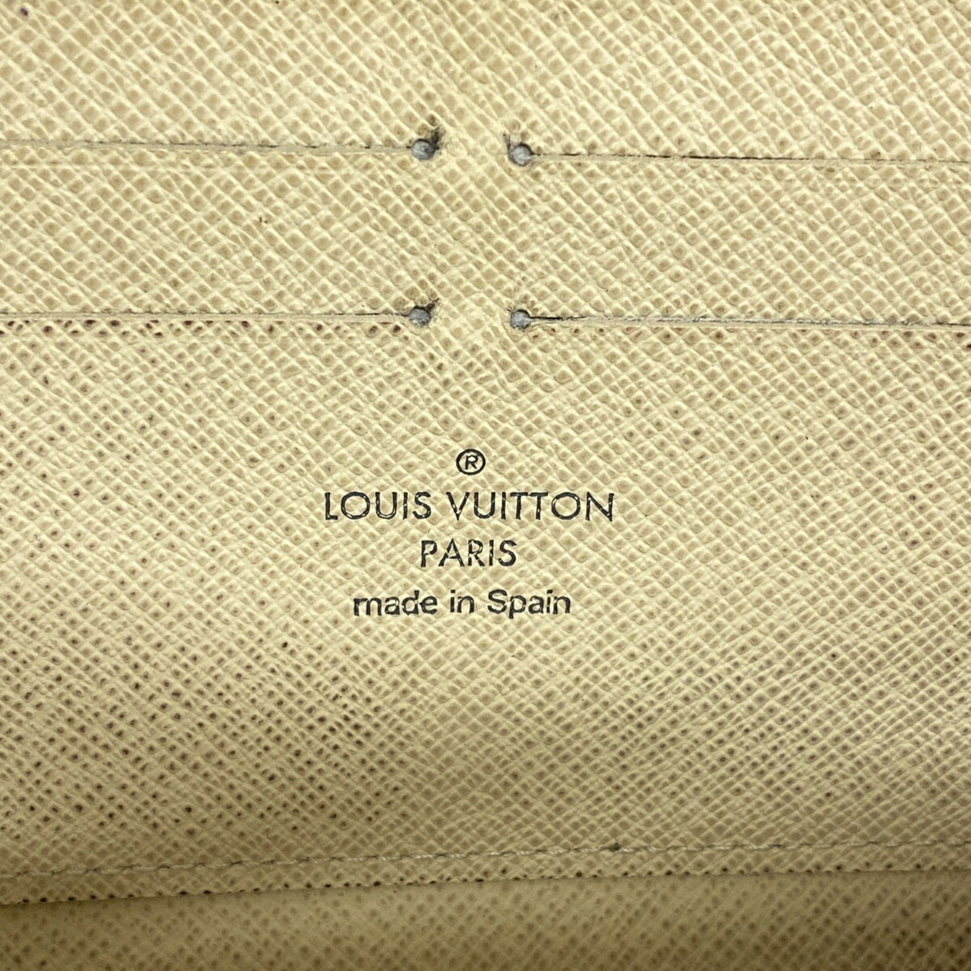 Louis Vuitton White Long Wallet (Bi-Fold) (Pre-Owned)