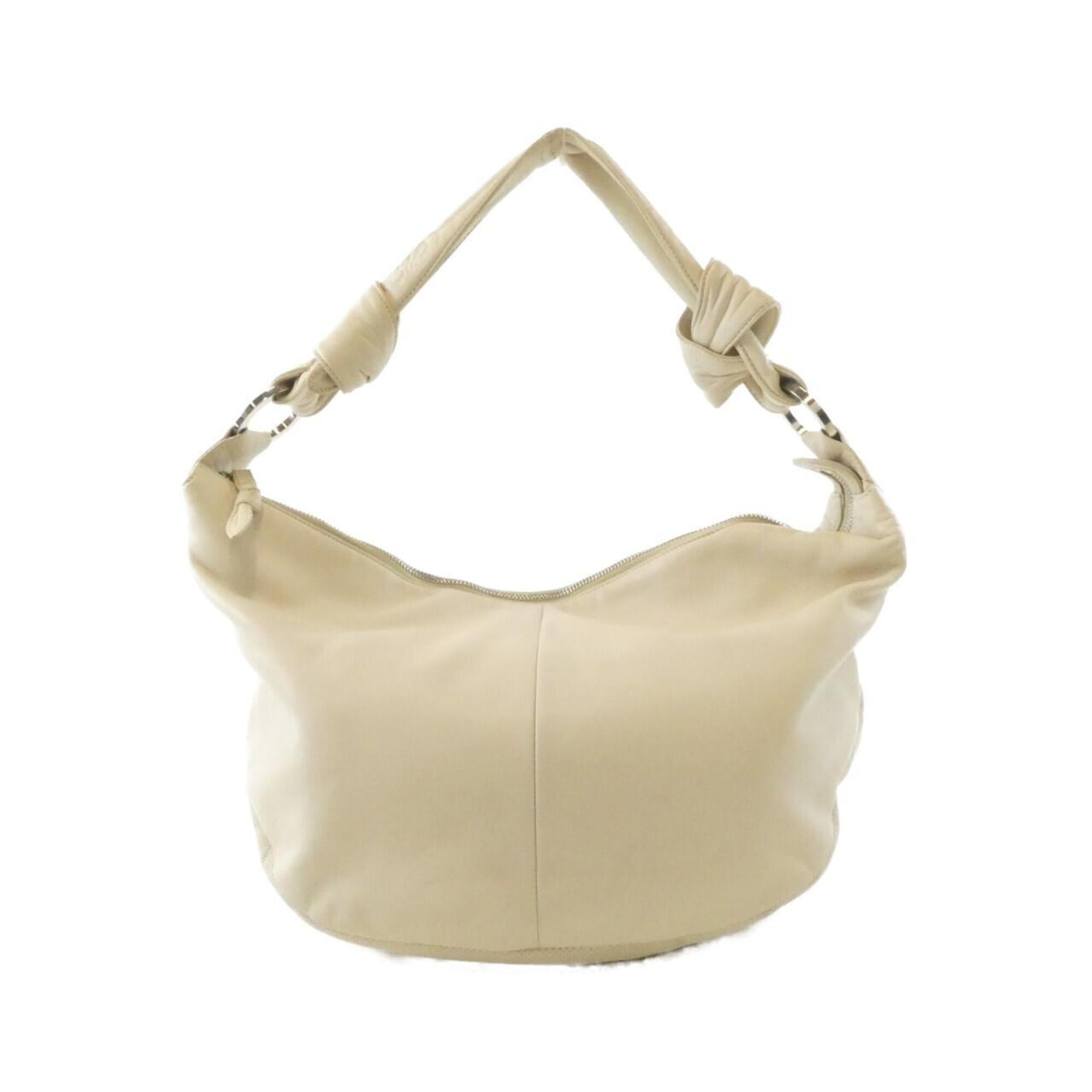 Loewe Ivory Leather Handbag (Pre-Owned)