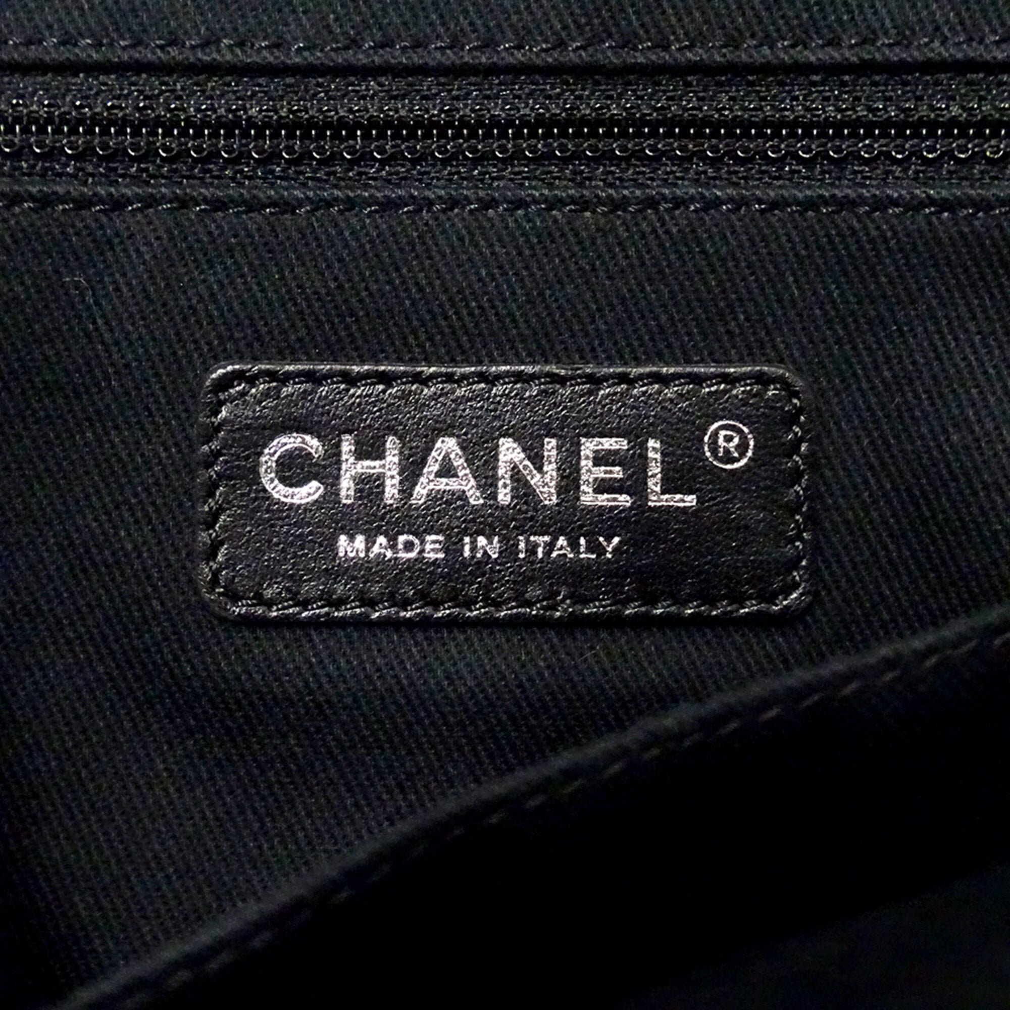Chanel Gray Raffia Handbag Tote Bag (Pre-Owned)