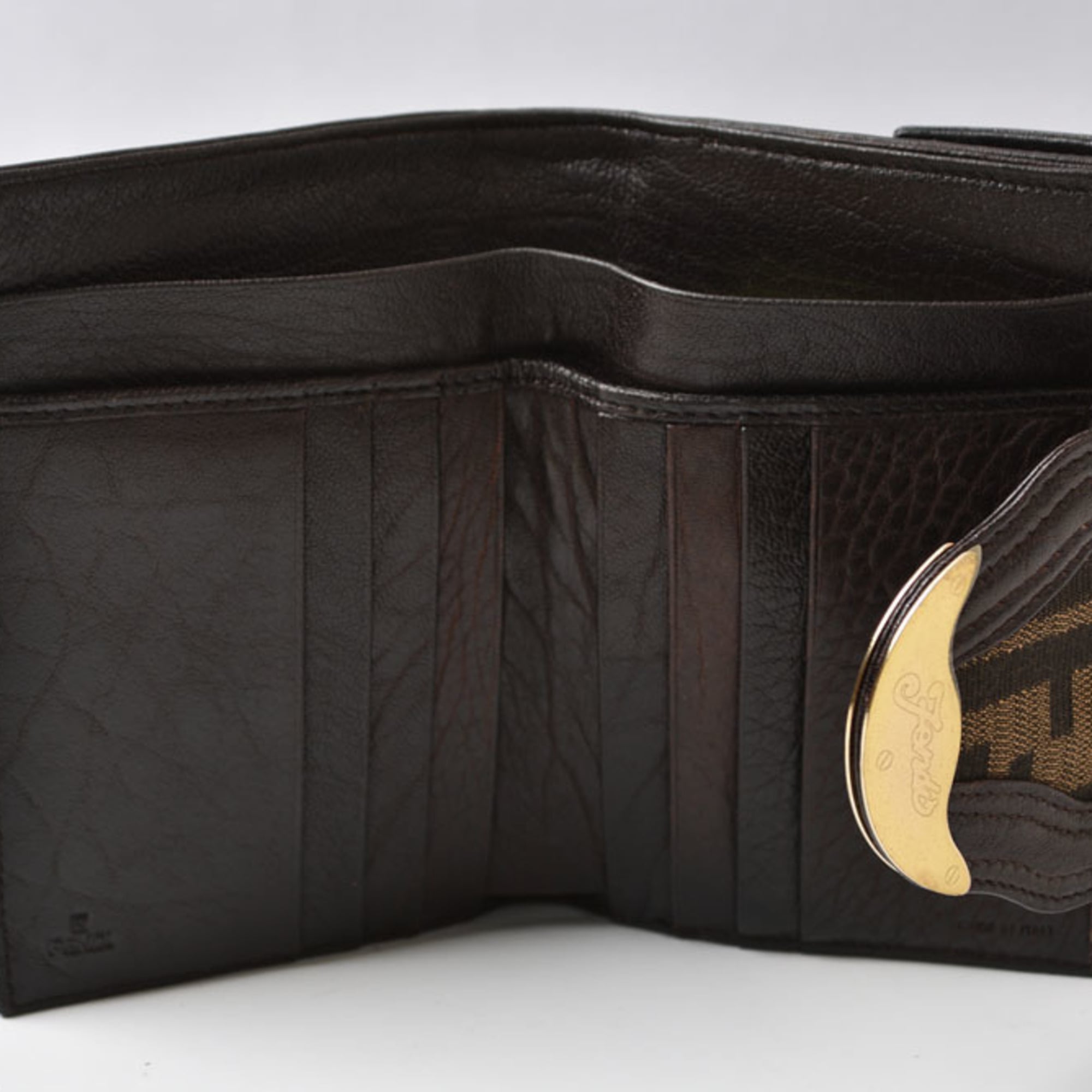 Fendi Brown Leather Wallet (Bi-Fold) (Pre-Owned)
