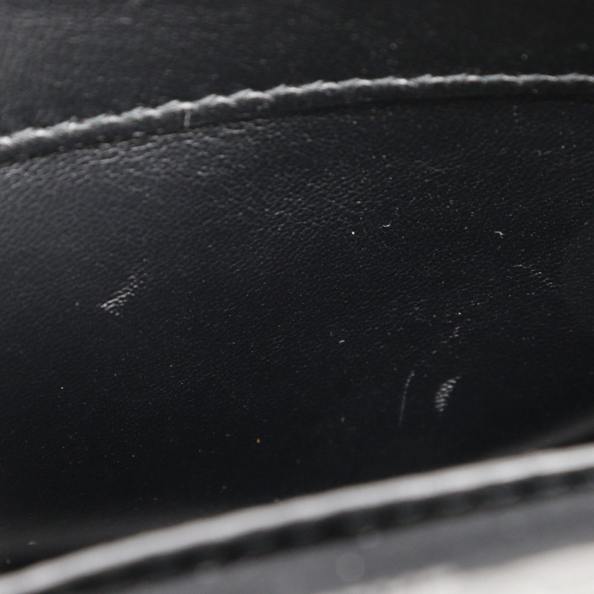 Balenciaga Black Leather Shoulder Bag (Pre-Owned)