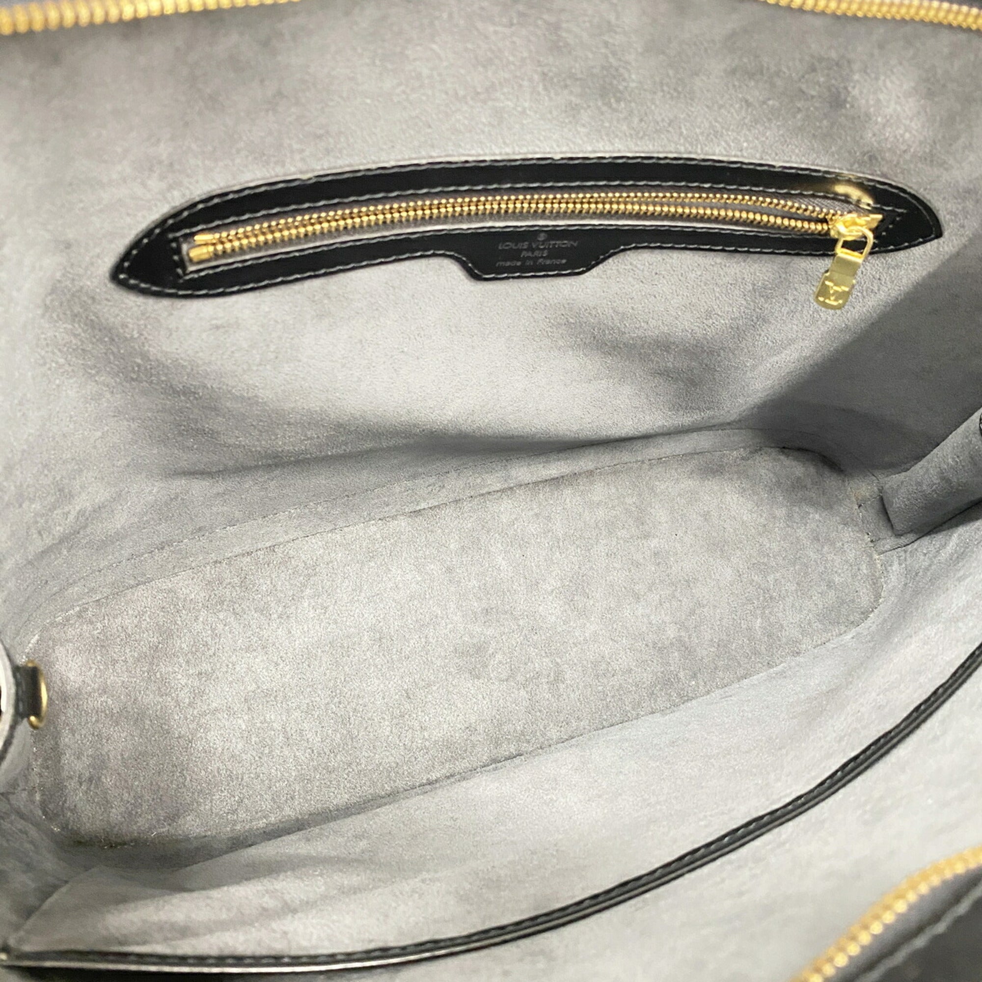 Louis Vuitton Noir Shoulder Bag (Pre-Owned)