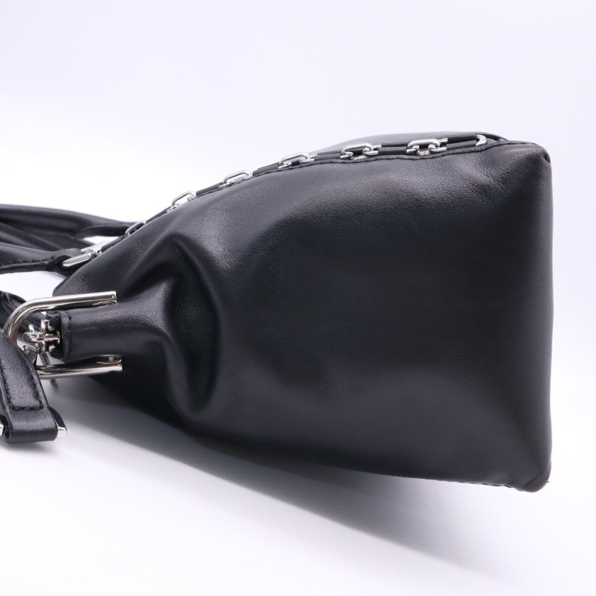 Michael Kors Black Leather Handbag (Pre-Owned)