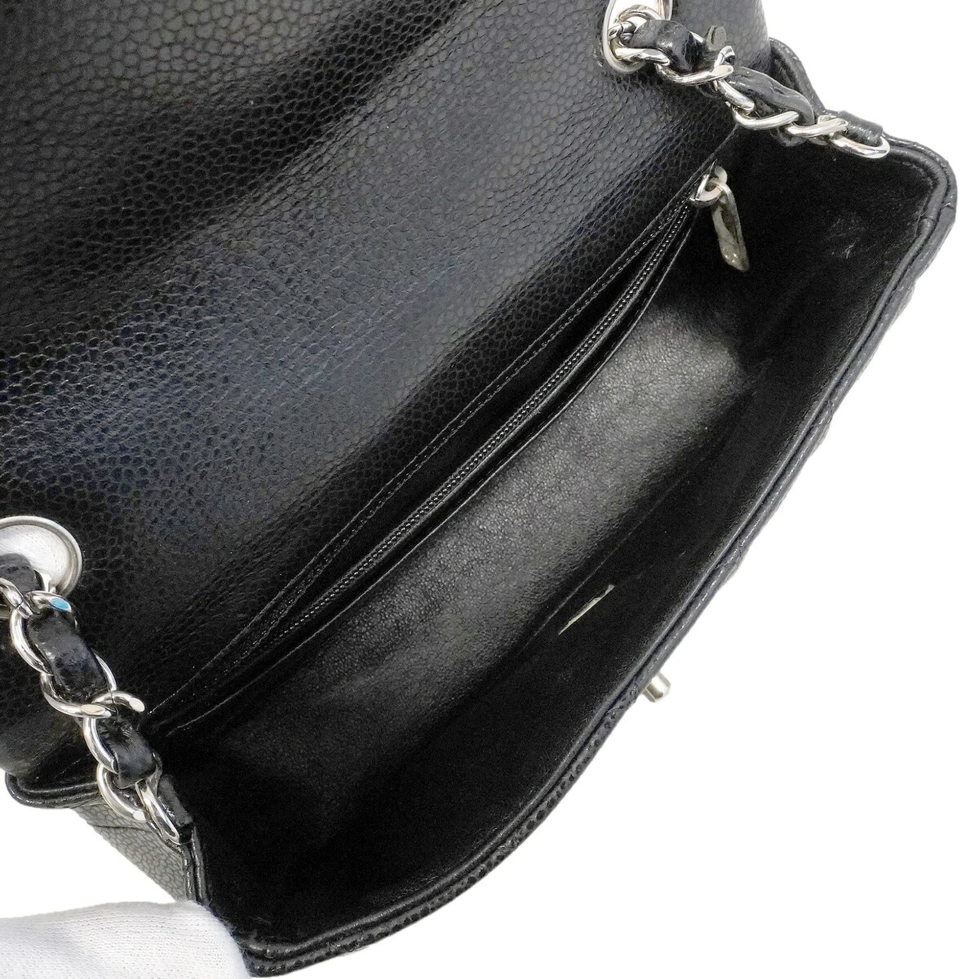 Chanel Black Grained Calfskin Shoulder Bag (Pre-Owned)