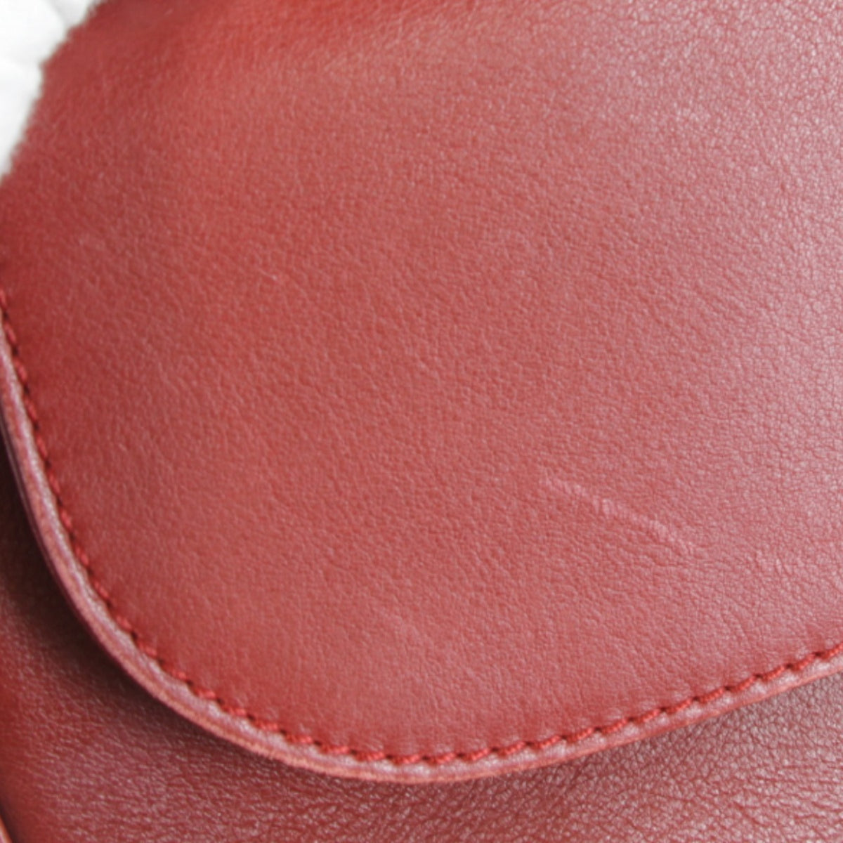 Loewe Red Color Leather Shoulder Bag (Pre-Owned)