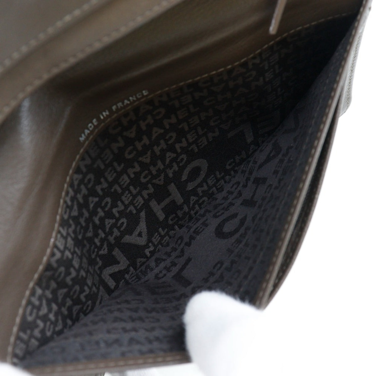 Chanel Bronze Leather Long Wallet (Bi-Fold) (Pre-Owned)