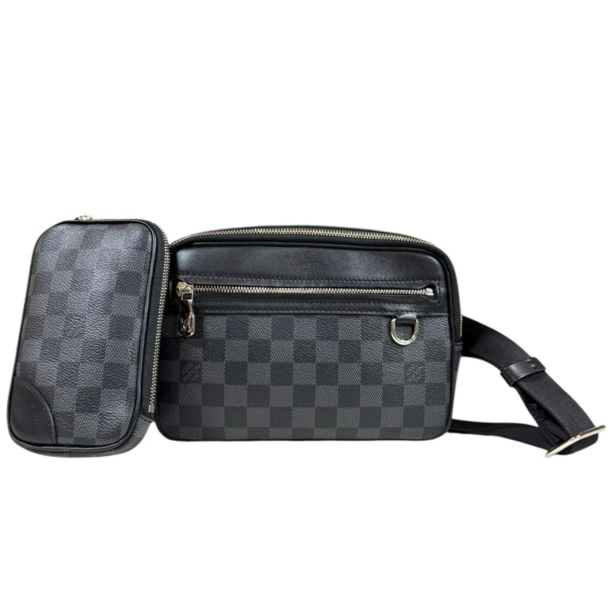 Louis Vuitton Black Gray Damier Graphite Canvas Pouch Shoulder Bag (Pre-Owned)