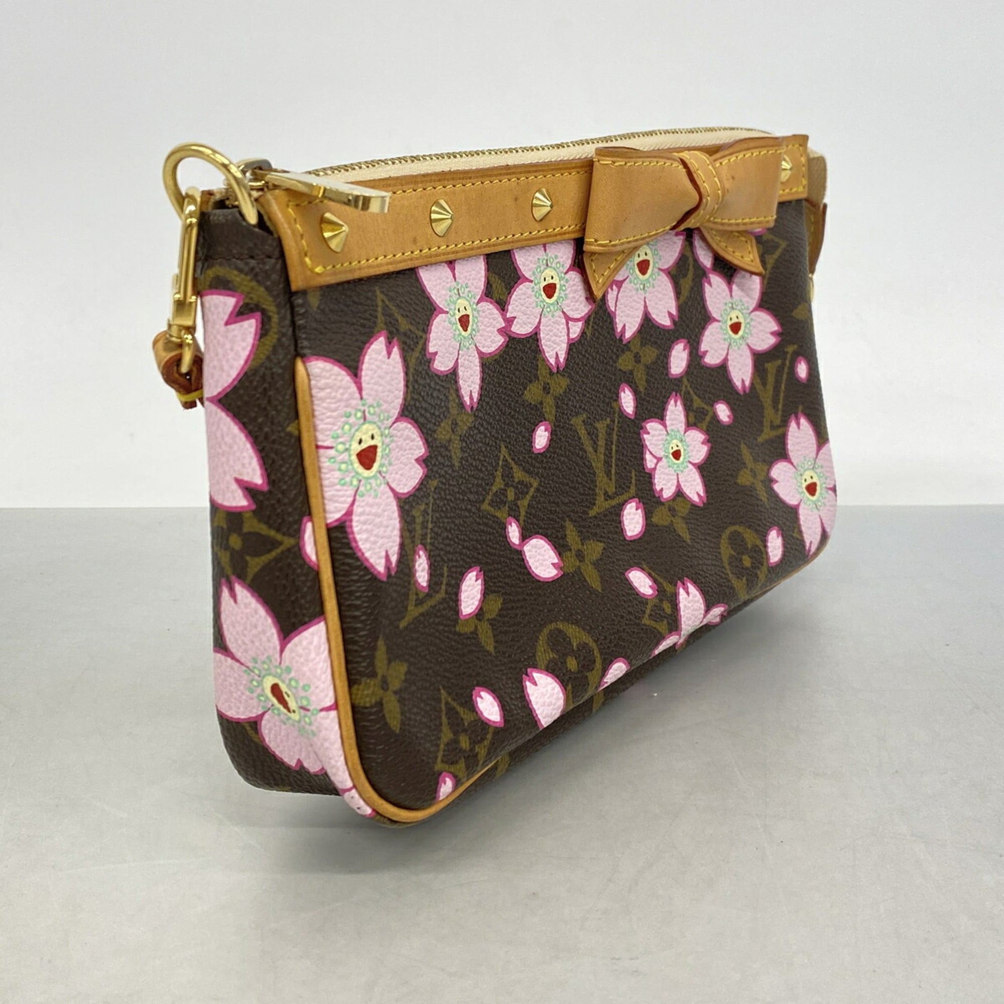 Louis Vuitton Brown Pouch (Pre-Owned)