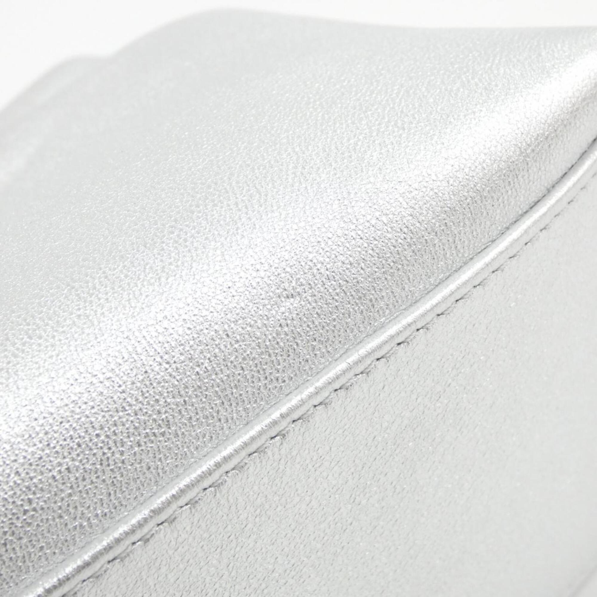 Christian Dior Silver Leather Clutch Bag (Pre-Owned)