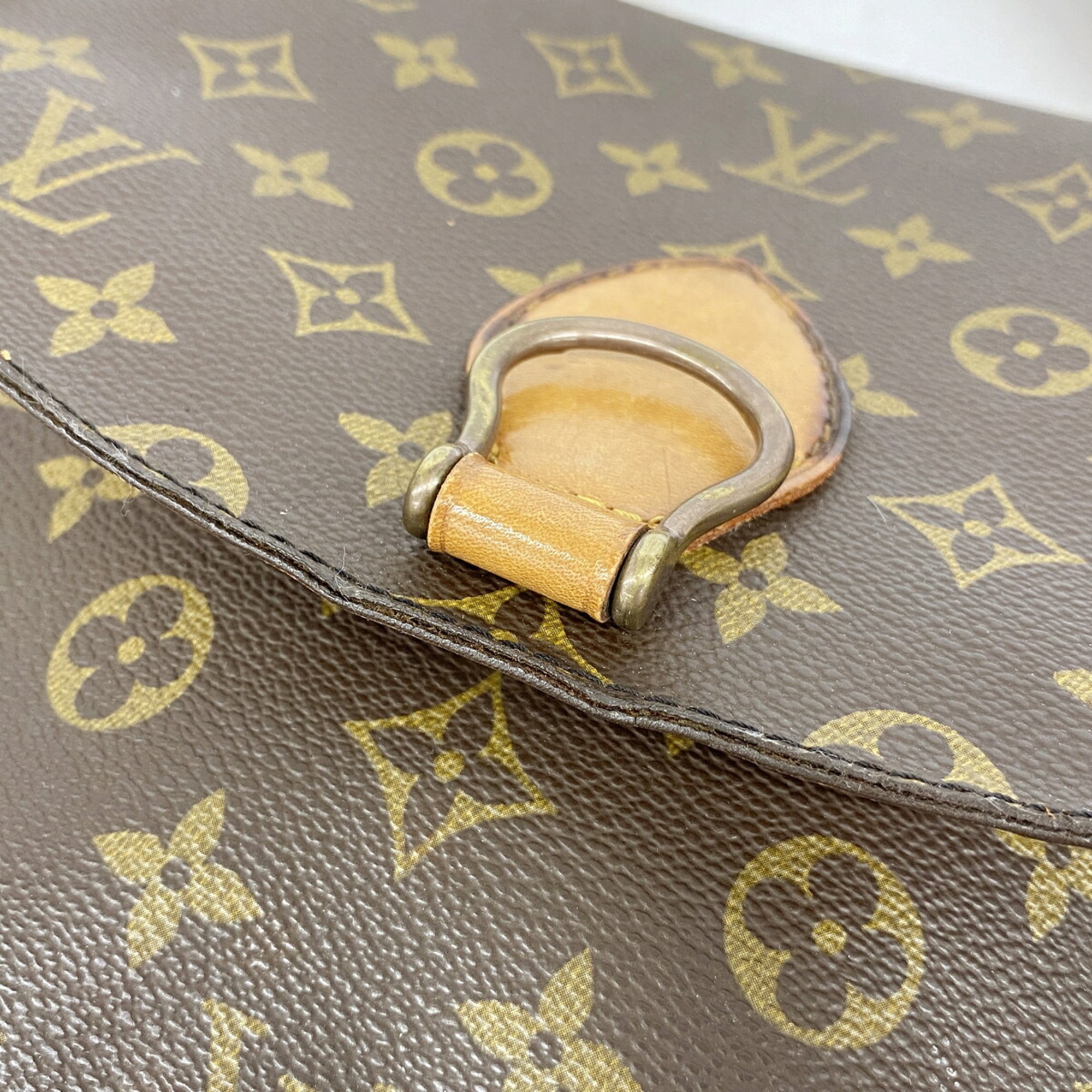 Louis Vuitton Brown Shoulder Bag (Pre-Owned)
