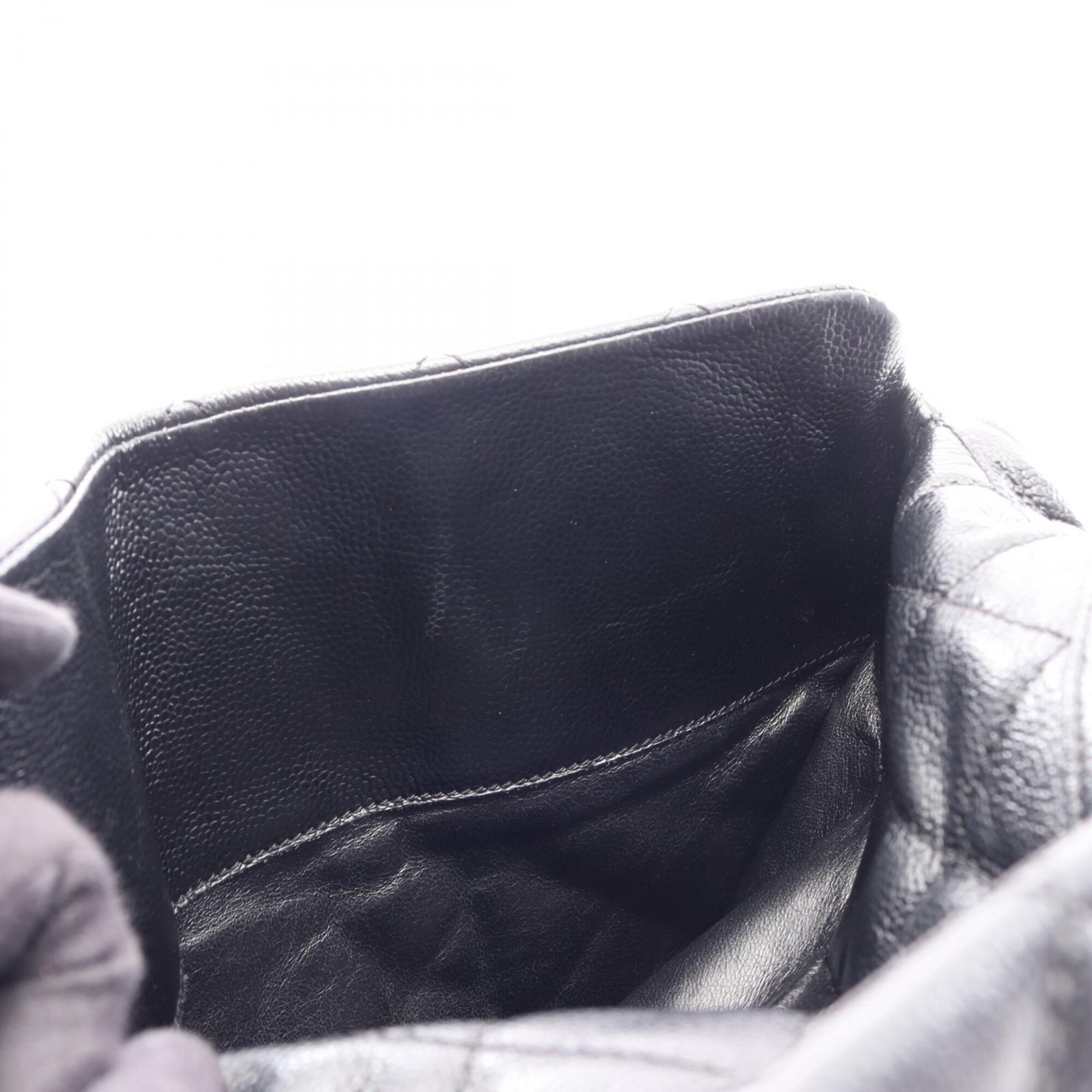 Chanel Black Grained Calfskin Handbag (Pre-Owned)