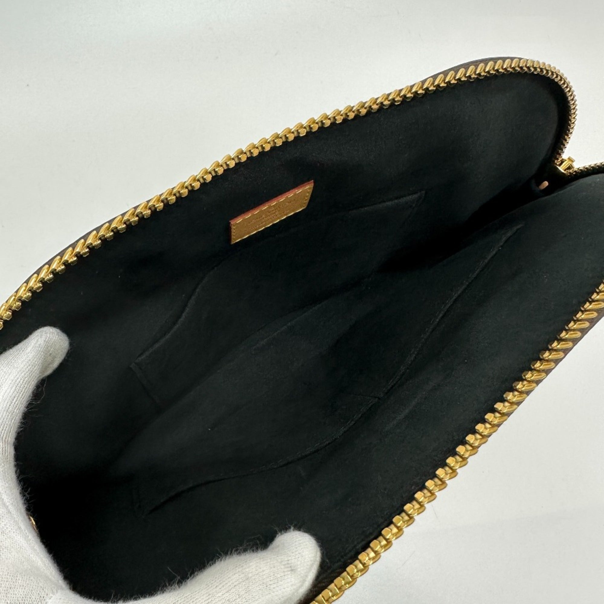Louis Vuitton Brown Other Handbag (Pre-Owned)