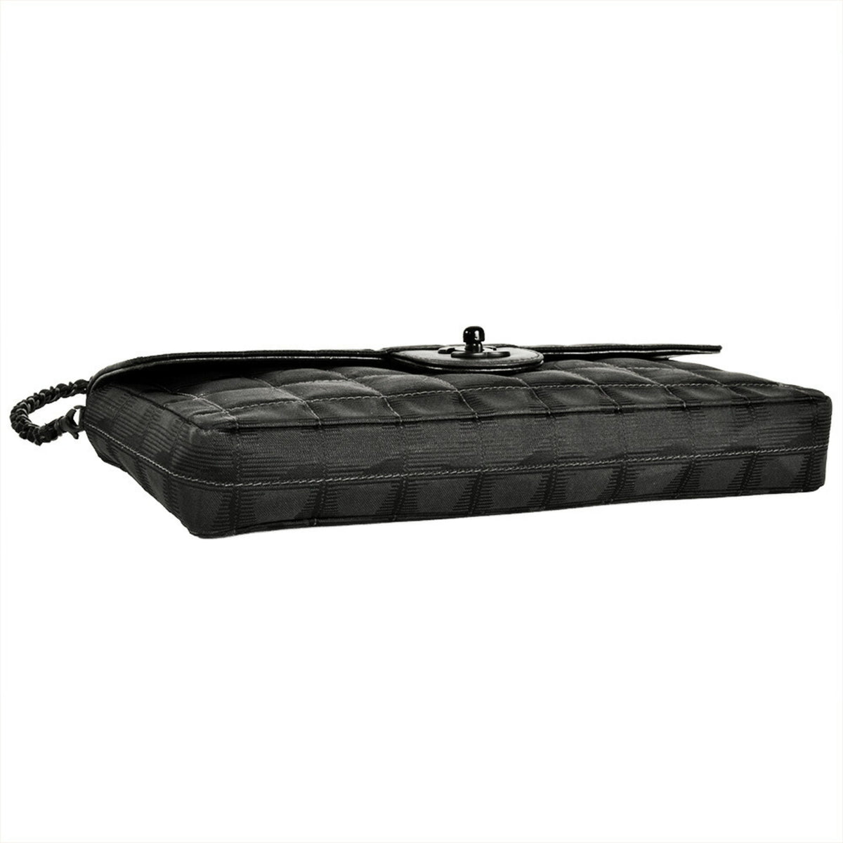 Chanel Black Nylon Shoulder Bag (Pre-Owned)