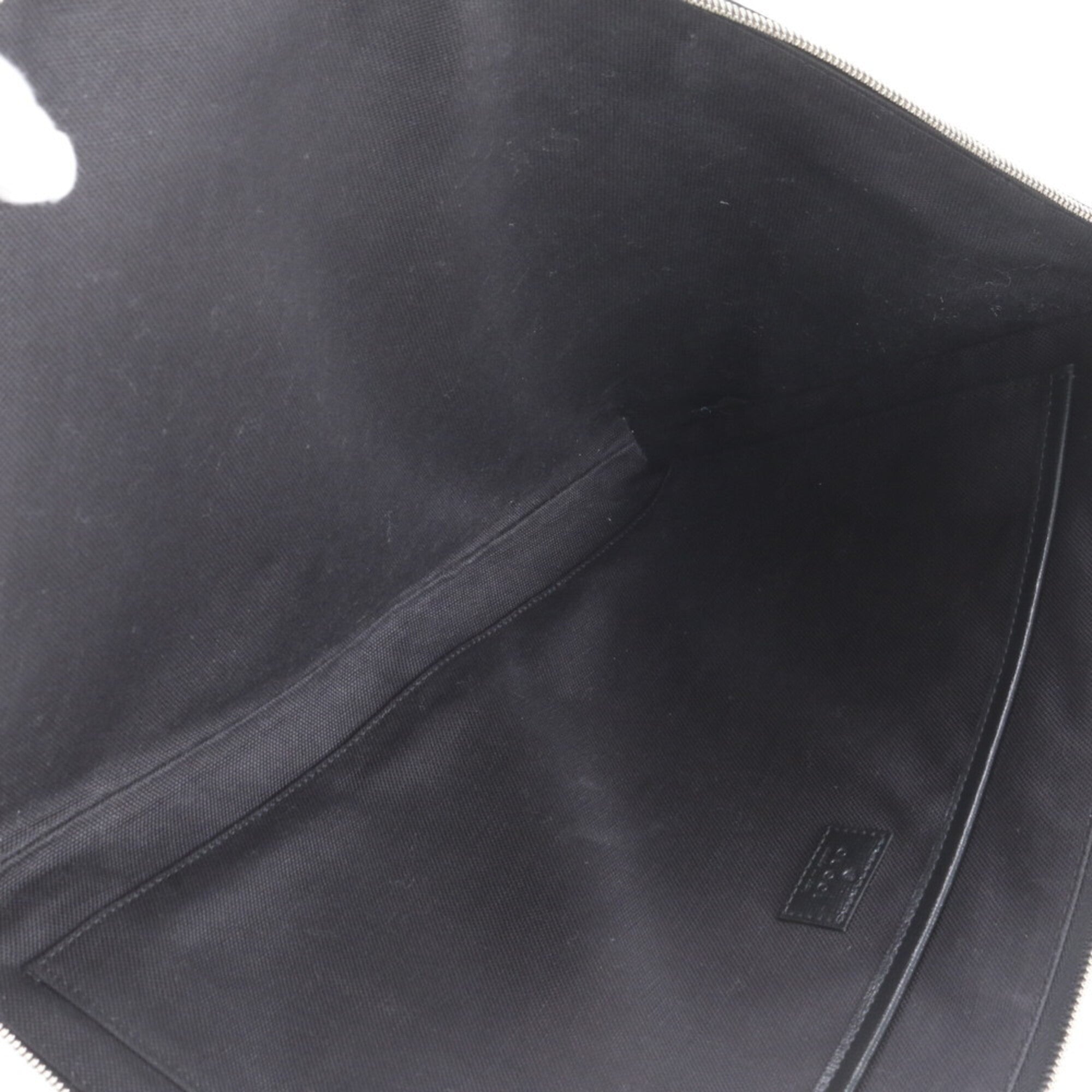 Gucci Black Gg Supreme Clutch Bag Handbag Pouch (Pre-Owned)