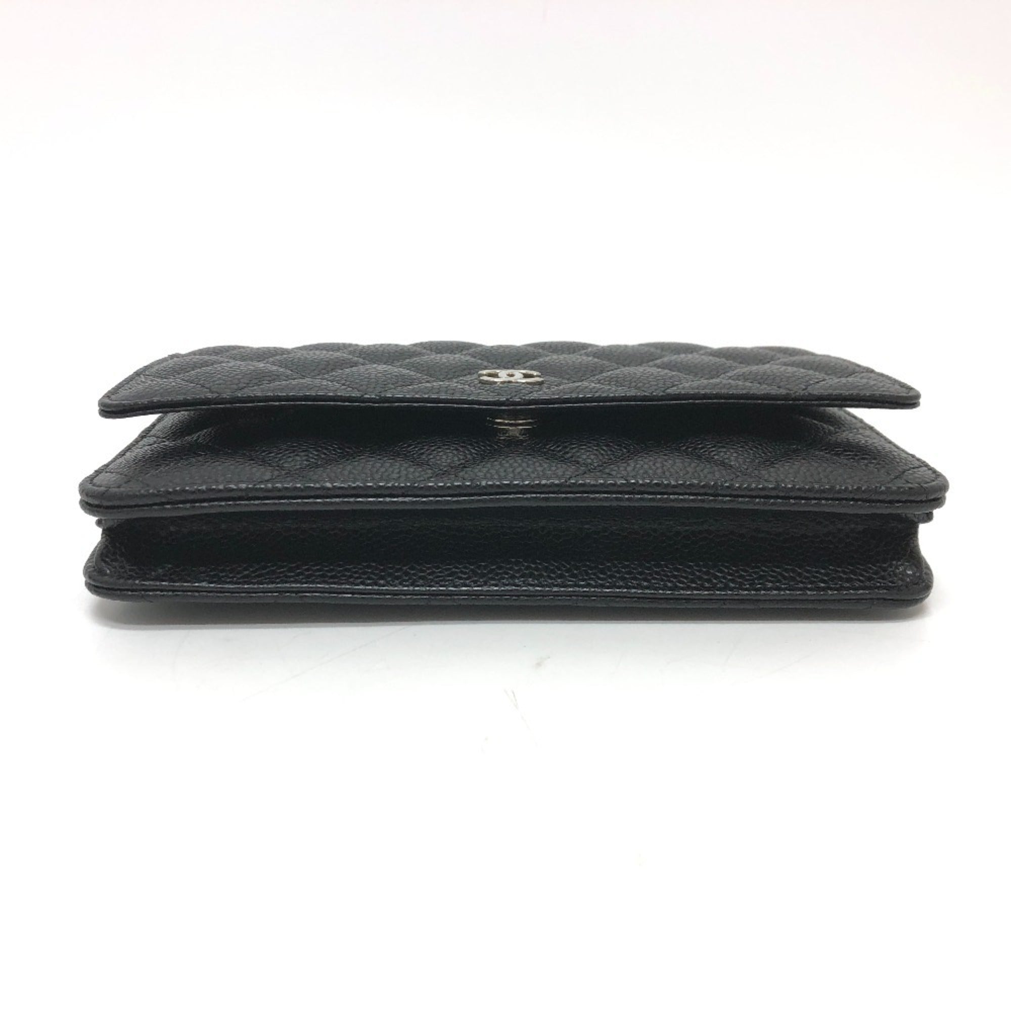 Chanel Black Caviar Leather Shoulder Bag (Pre-Owned)
