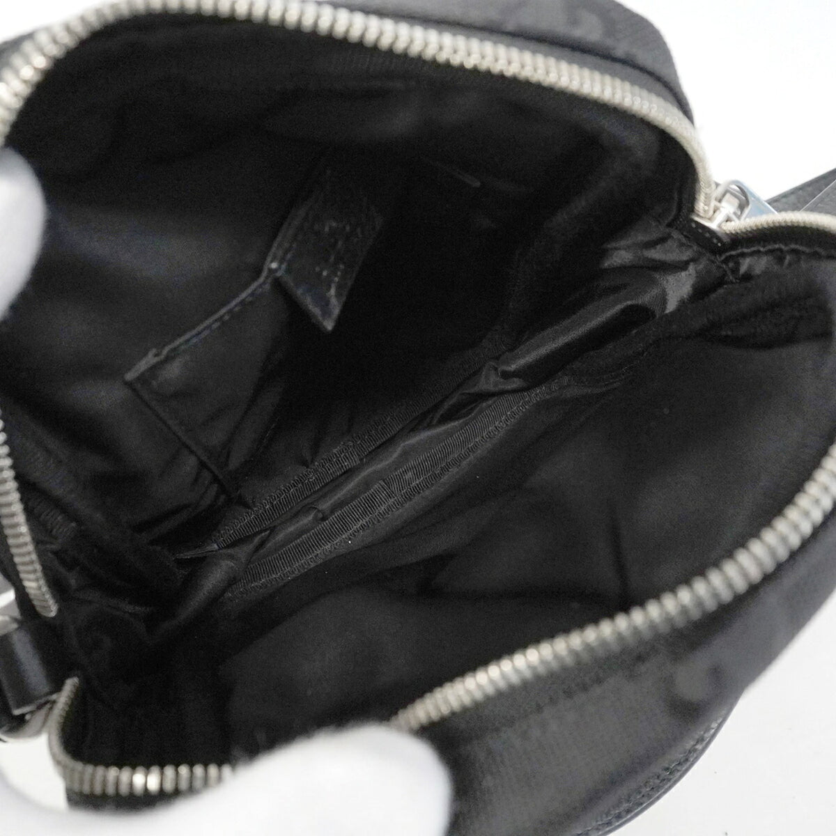 Gucci Black Nylon Handbag (Pre-Owned)