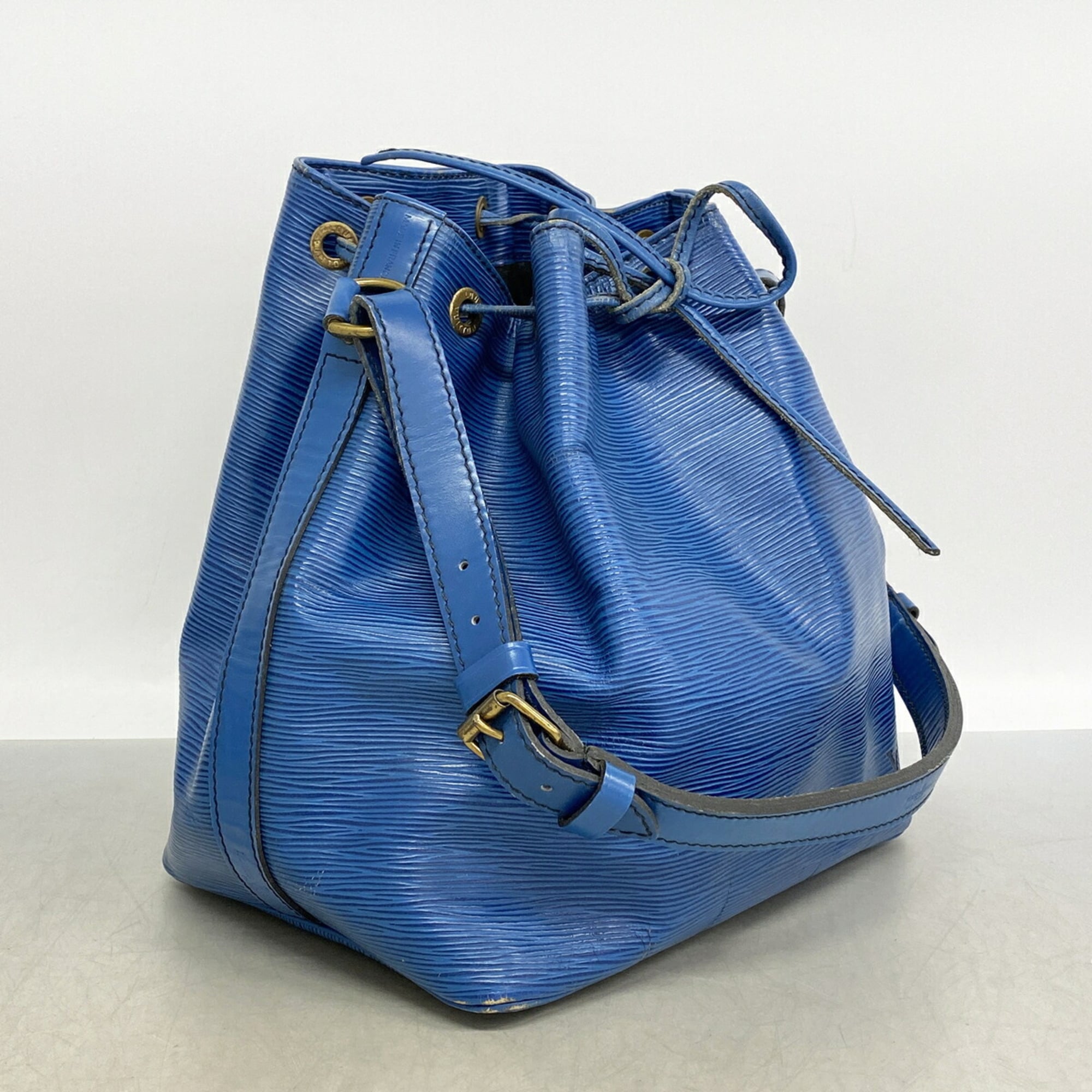 Louis Vuitton Toledo Blue Shoulder Bag (Pre-Owned)