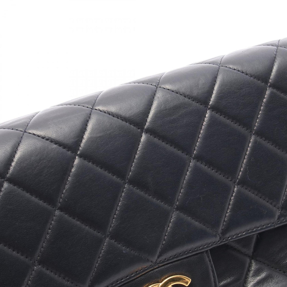 Chanel Black Leather Handbag Shoulder Bag (Pre-Owned)