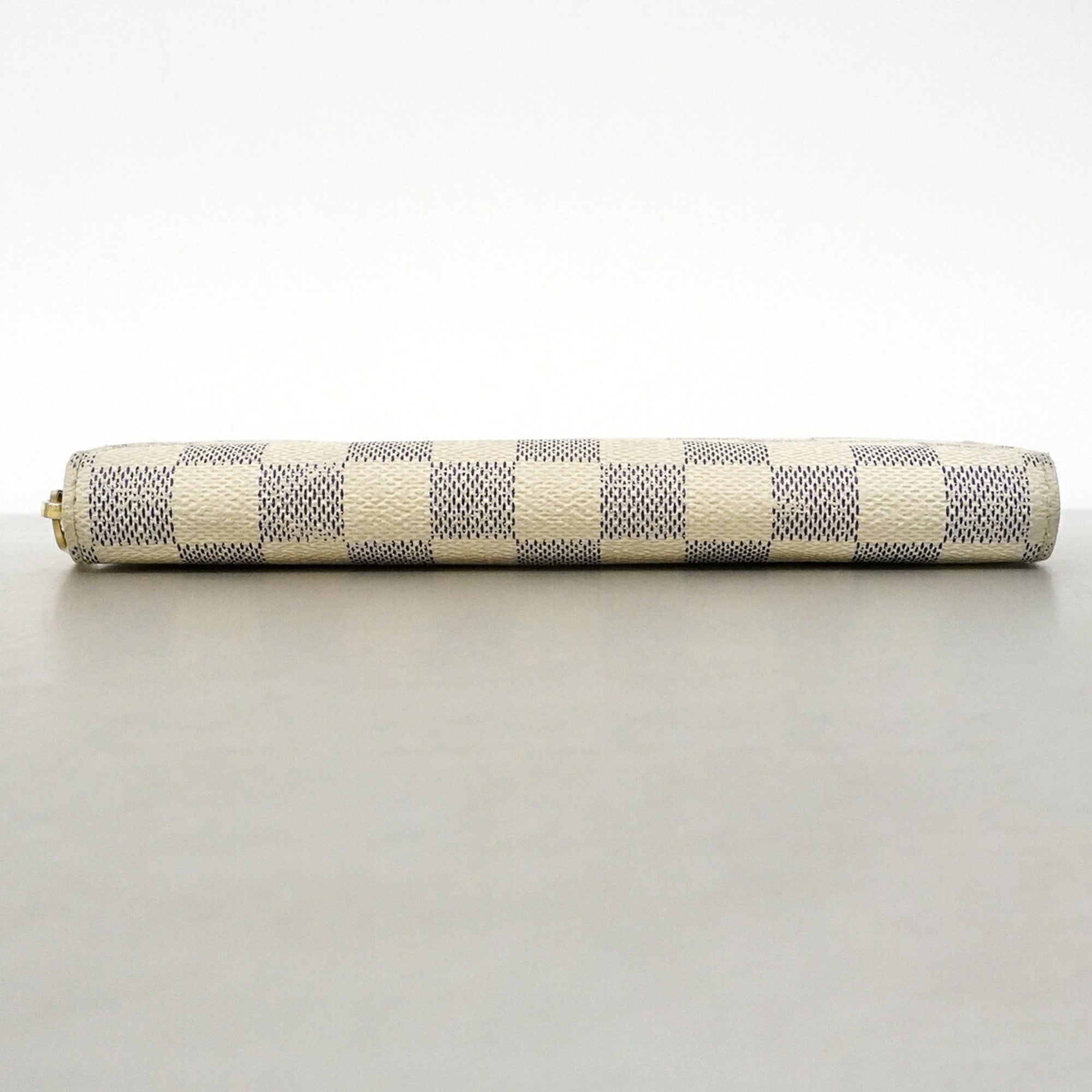 Louis Vuitton White Long Wallet (Bi-Fold) (Pre-Owned)