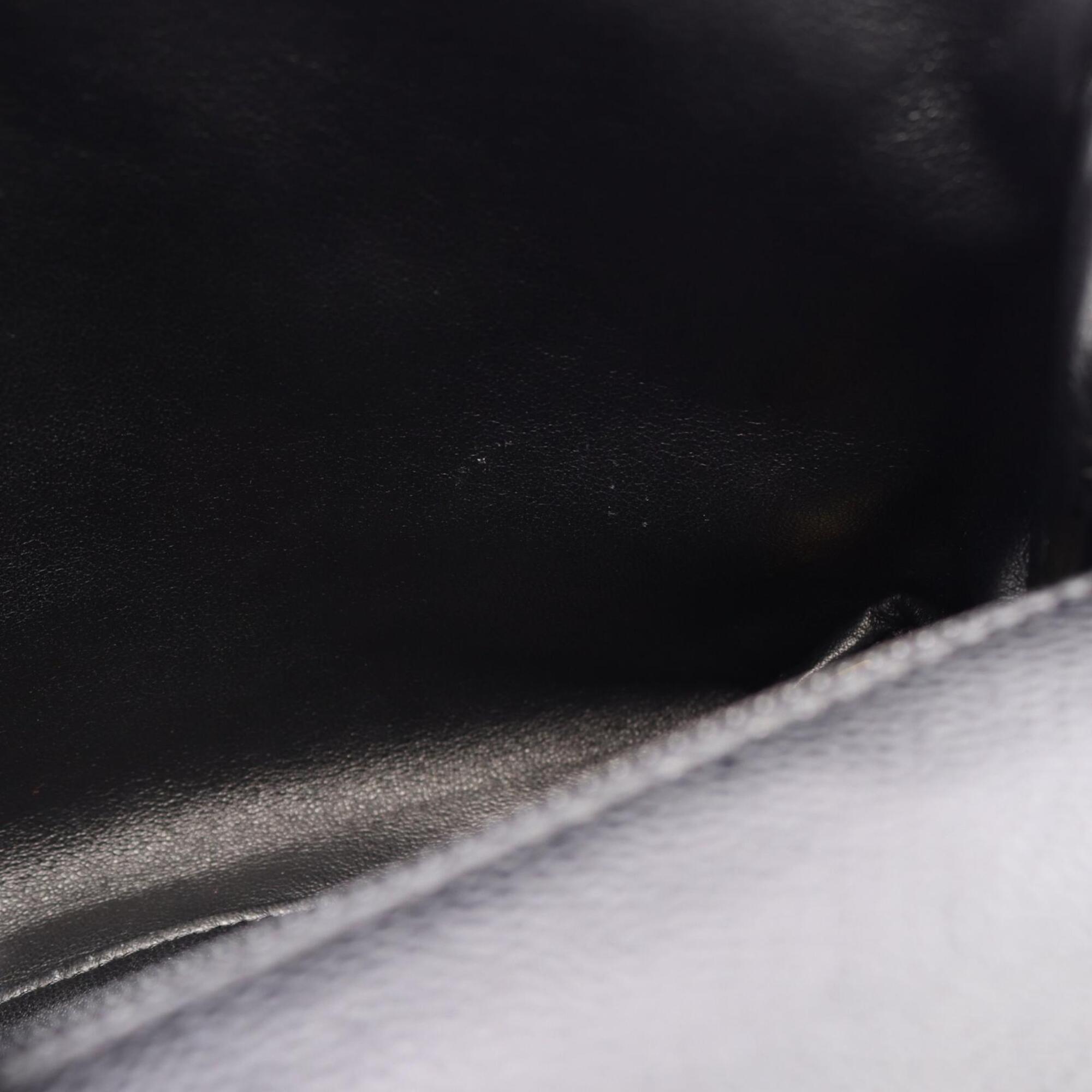 Chanel Black Grained Calfskin Handbag (Pre-Owned)