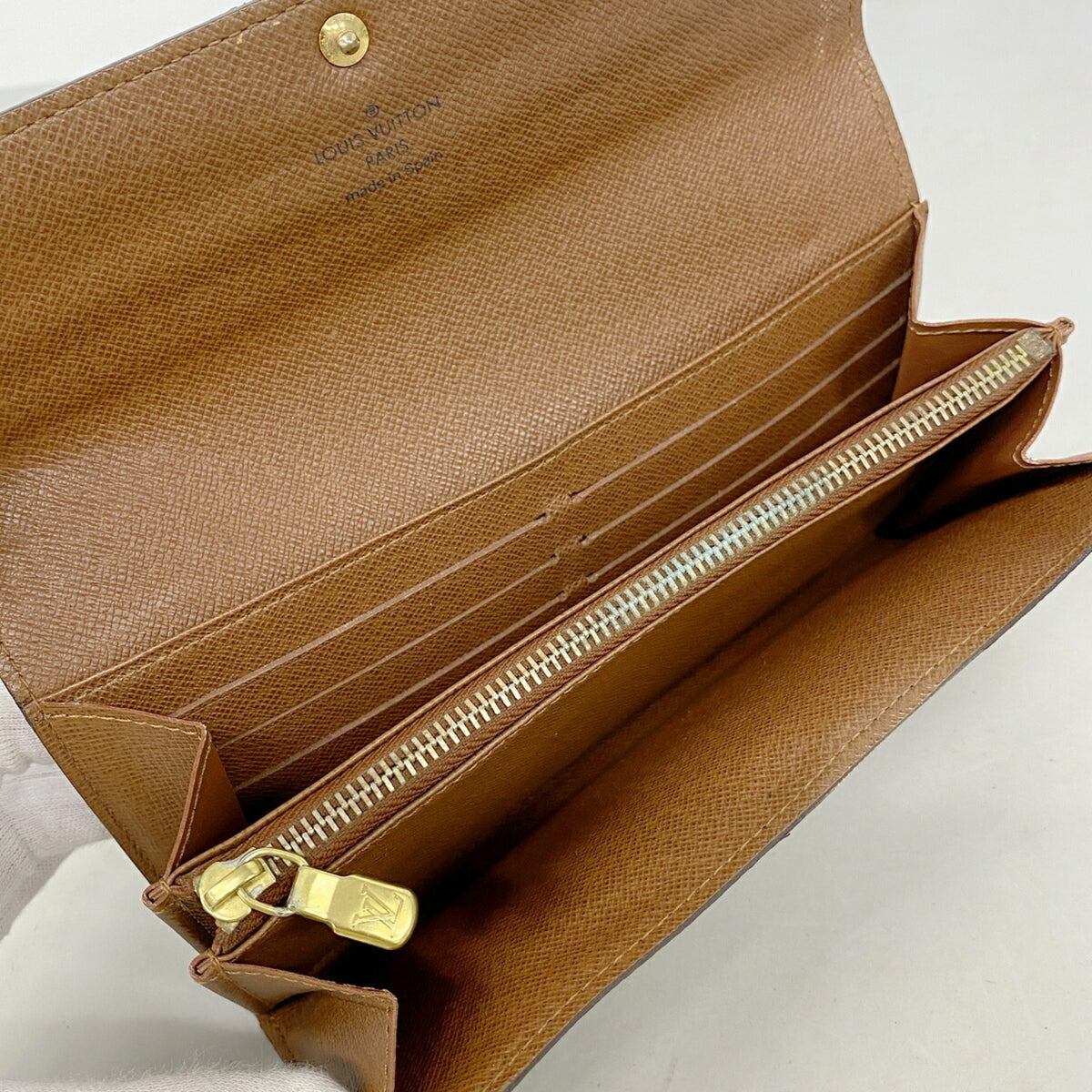 Louis Vuitton Brown Long Wallet (Bi-Fold) (Pre-Owned)