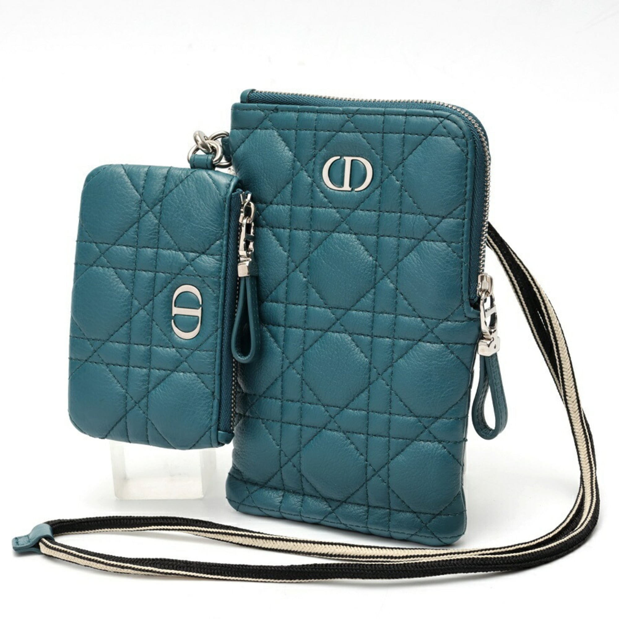 Christian Dior Blue Leather Shoulder Bag (Pre-Owned)