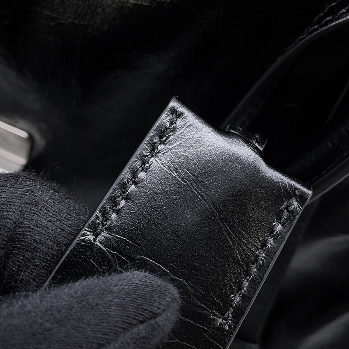 Prada Black Leather Handbag Shoulder Bag (Pre-Owned)