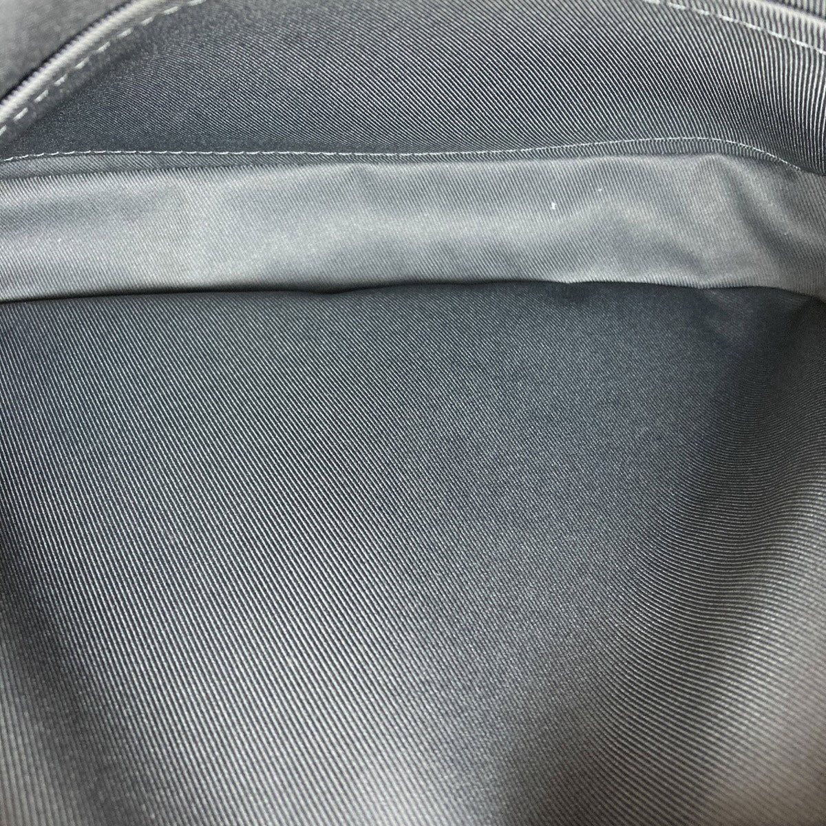 Louis Vuitton Gray Shoulder Bag (Pre-Owned)