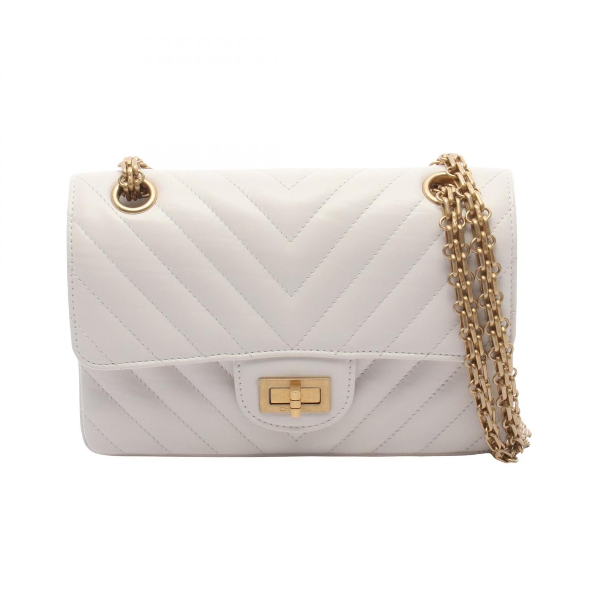 Chanel White Leather Handbag Shoulder Bag (Pre-Owned)