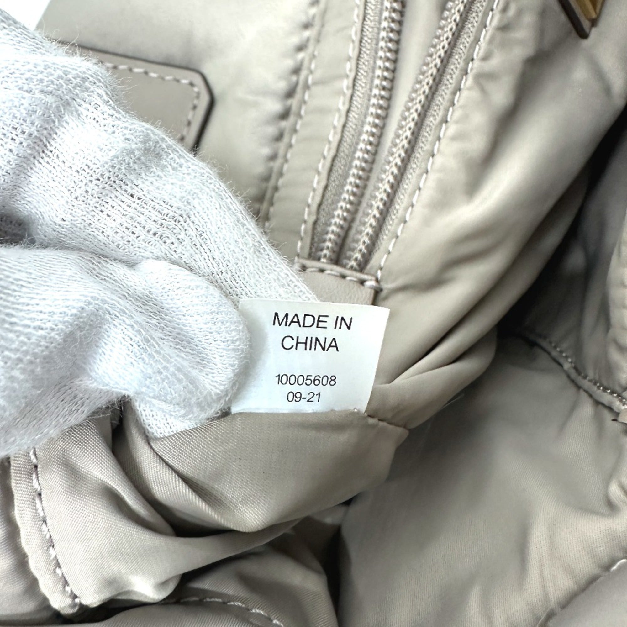 Tory Burch Gray Other Tote Bag (Pre-Owned)