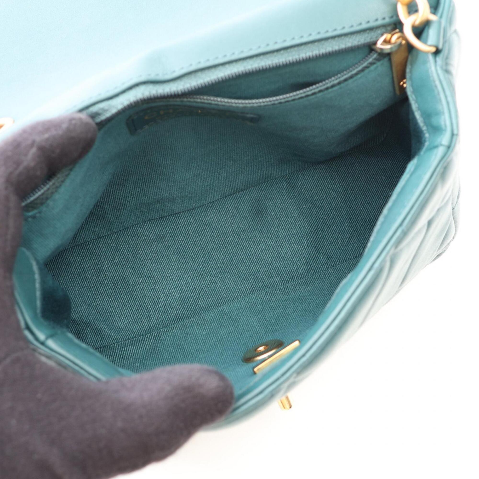 Chanel Green Leather Handbag Shoulder Bag (Pre-Owned)