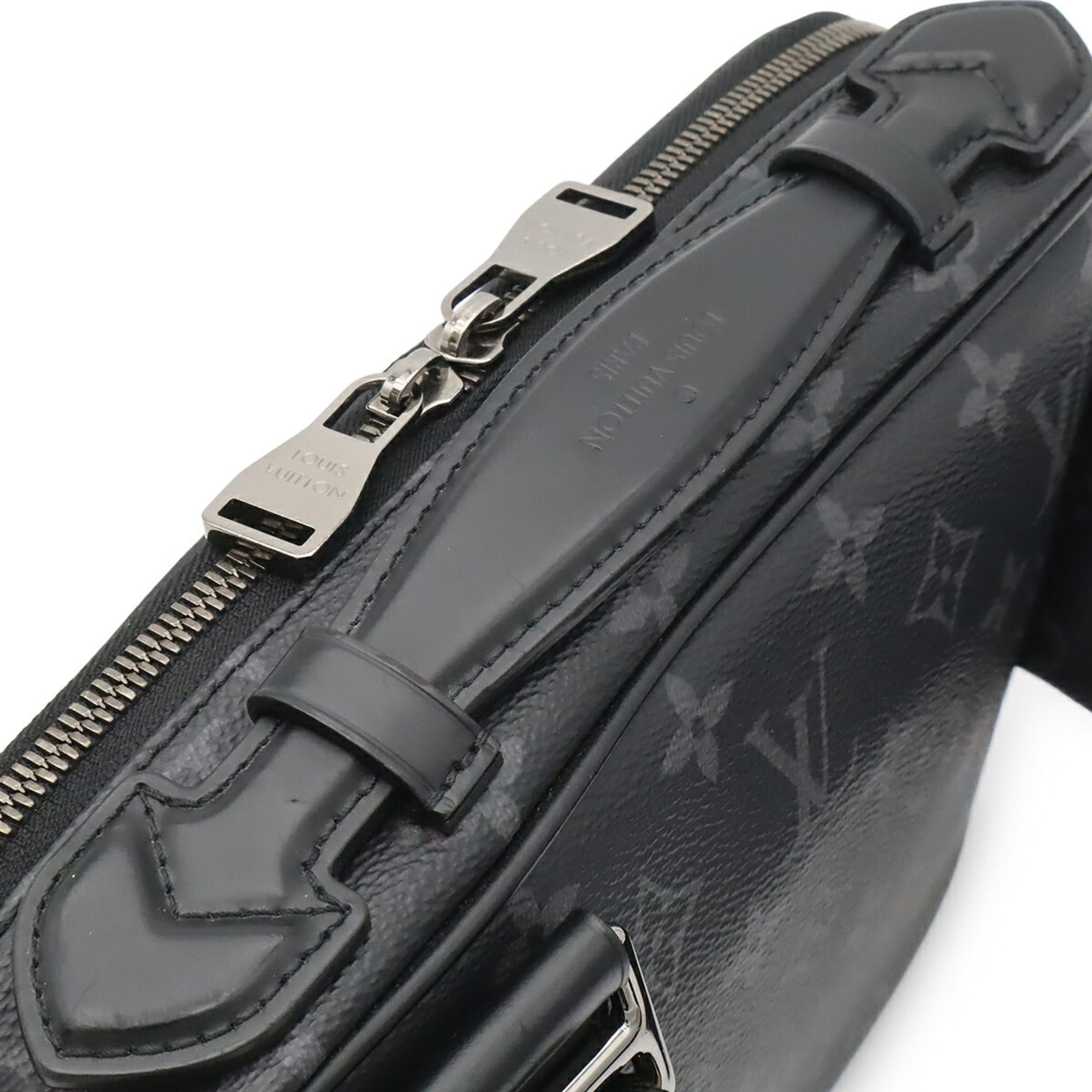 Louis Vuitton Black Gray Monogram Eclipse Monogram Eclipse Clutch Bag Pouch Sling Bag (Pre-Owned)