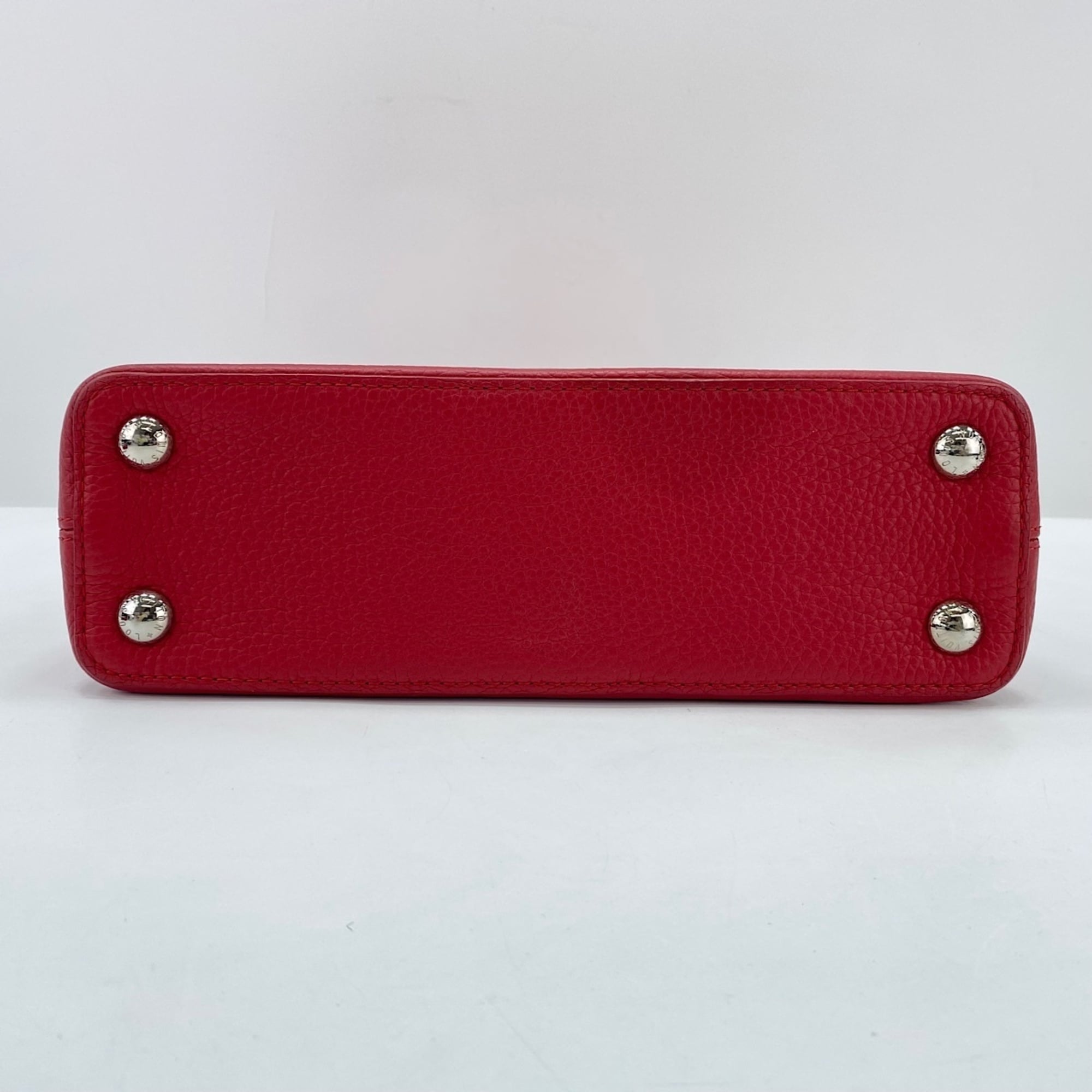Louis Vuitton Red Color Handbag (Pre-Owned)