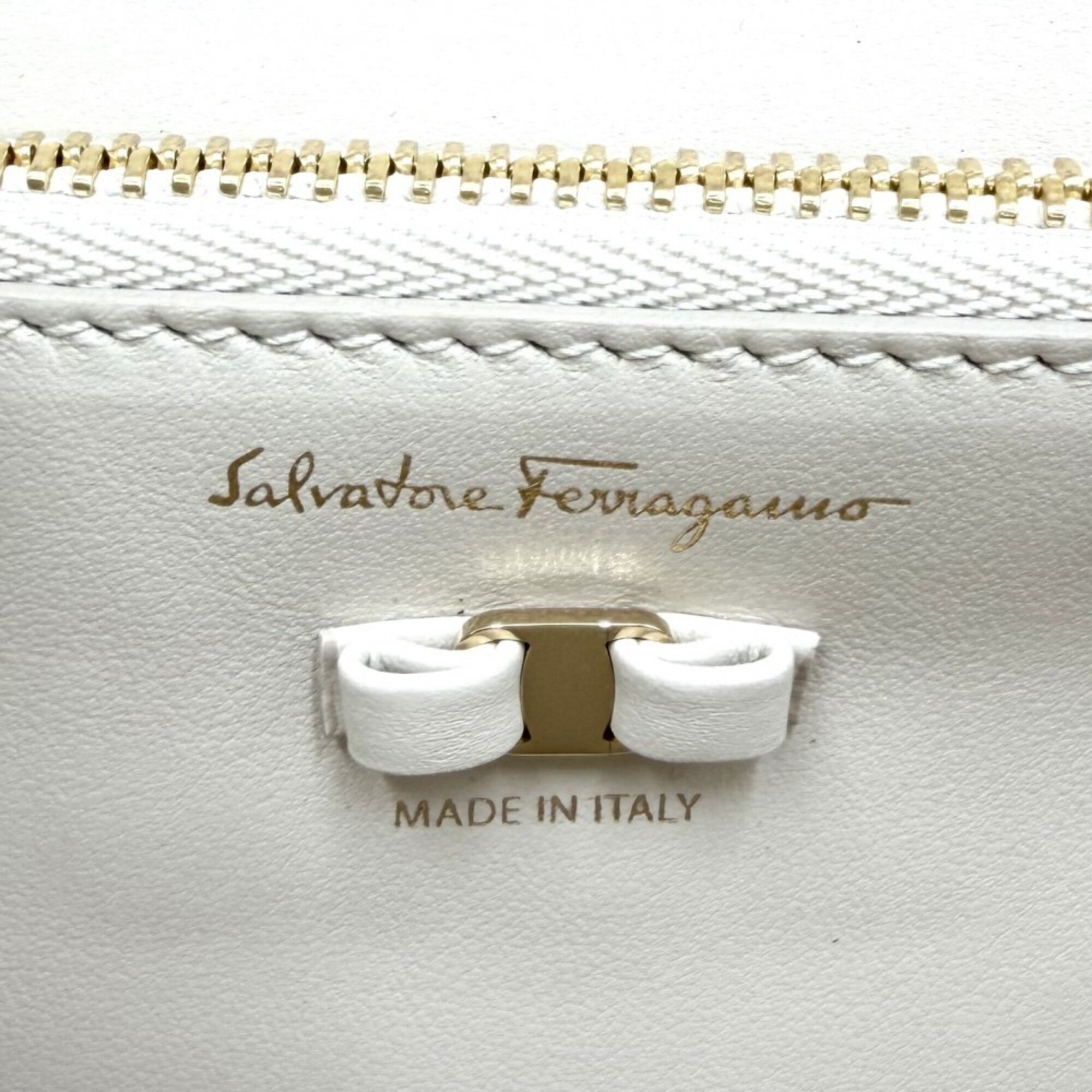 Salvatore Ferragamo Brown Leather Shoulder Bag (Pre-Owned)