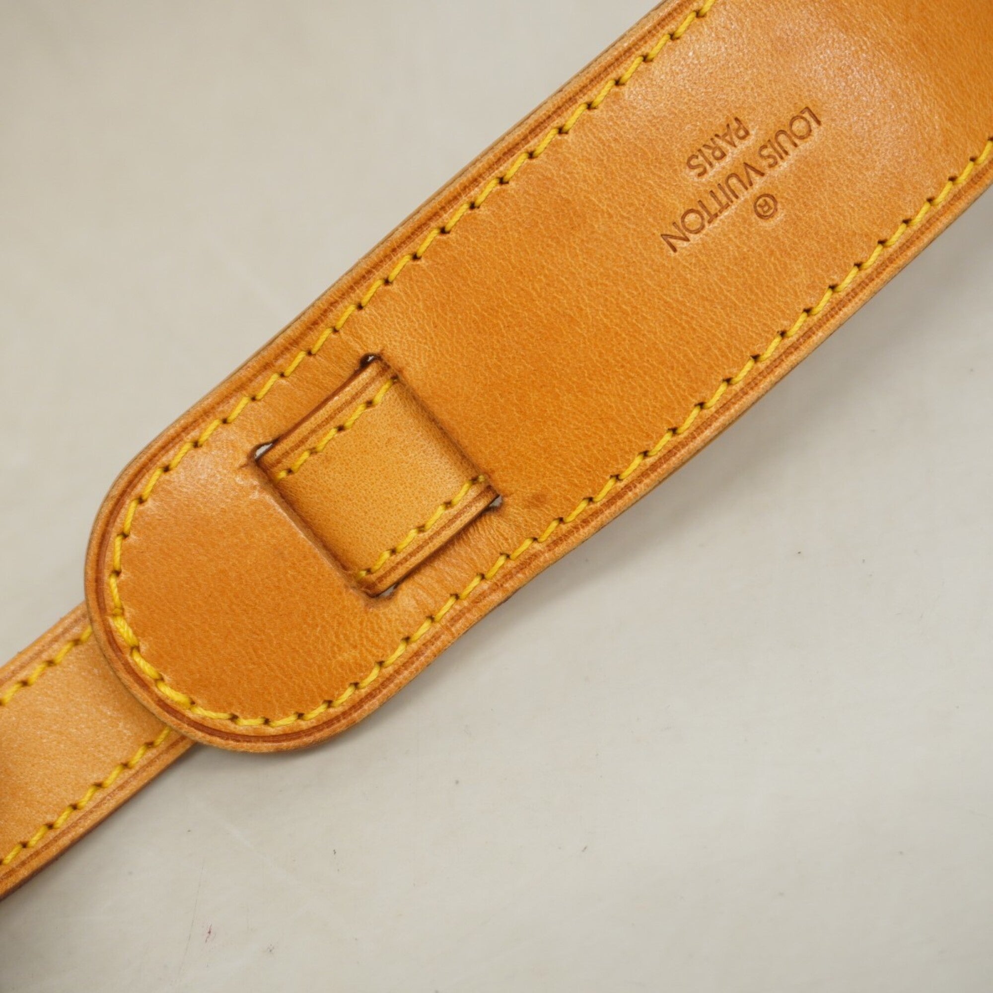 Louis Vuitton Brown Shoulder Bag (Pre-Owned)