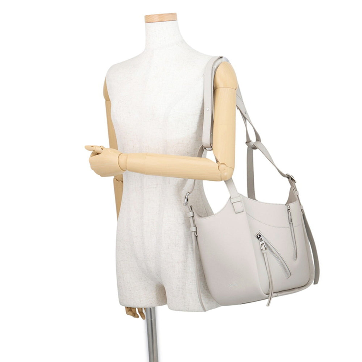 Loewe Leather Handbag (Pre-Owned)