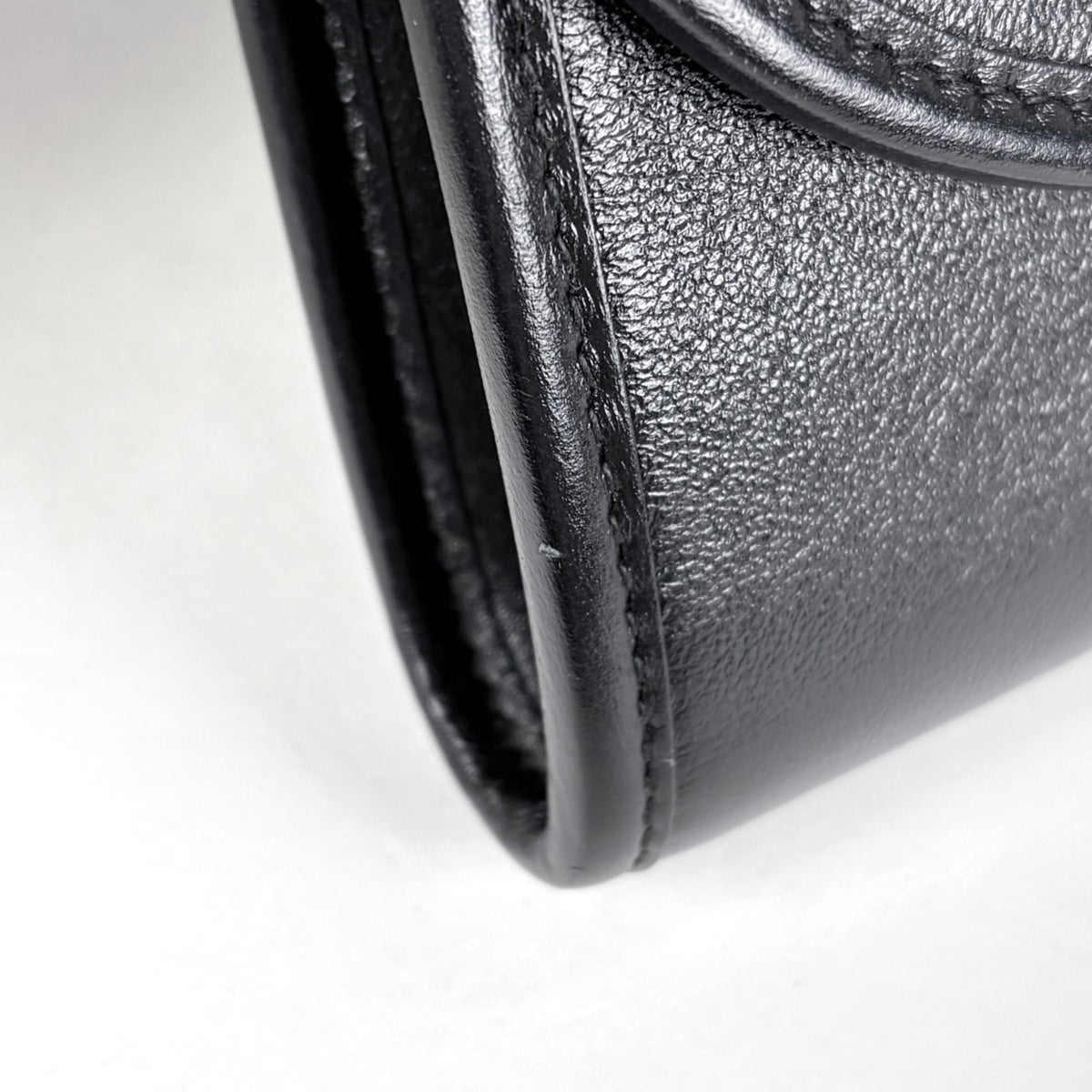 Gucci Black Leather Shoulder Bag (Pre-Owned)