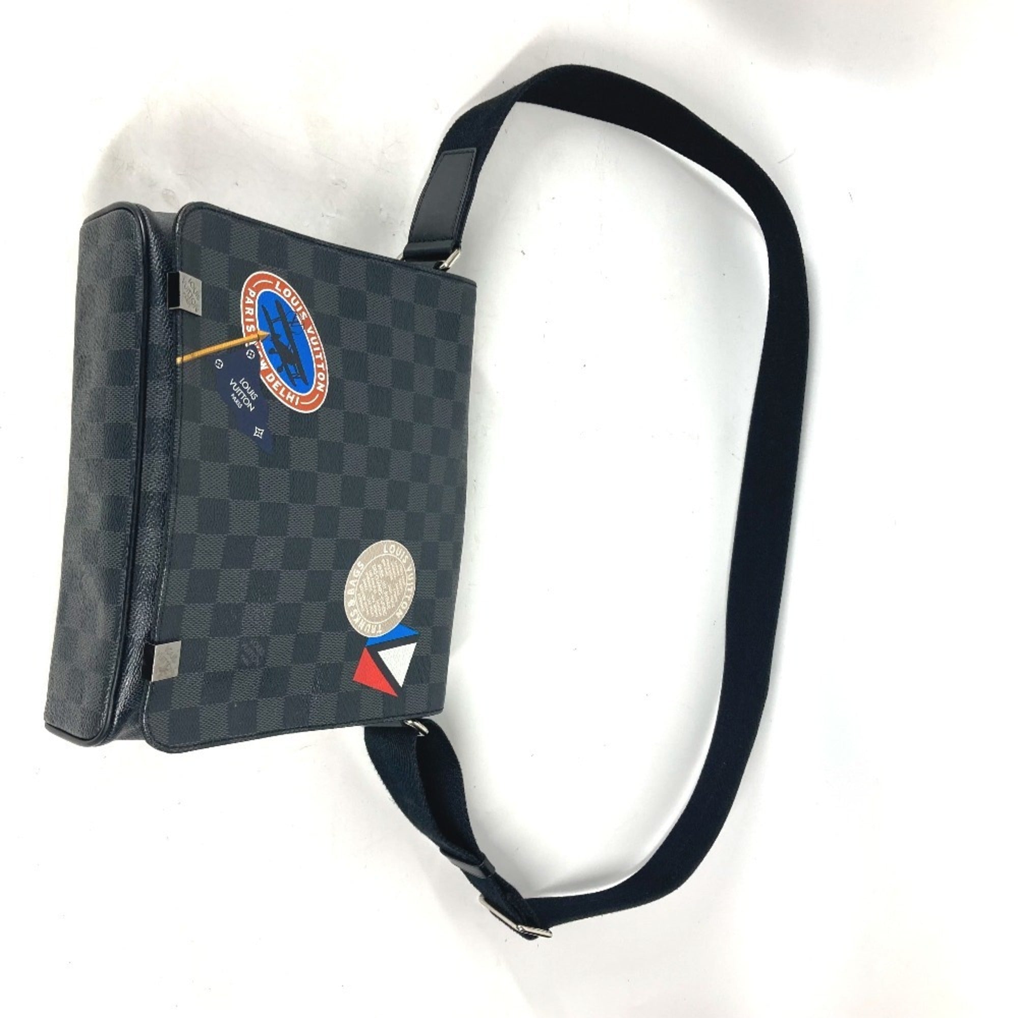 Louis Vuitton Black Damier Graphite Shoulder Bag (Pre-Owned)