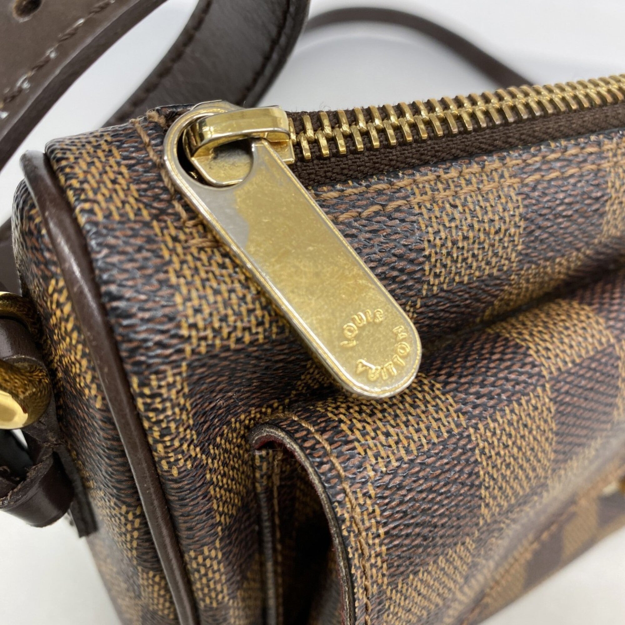 Louis Vuitton Ebene Shoulder Bag (Pre-Owned)