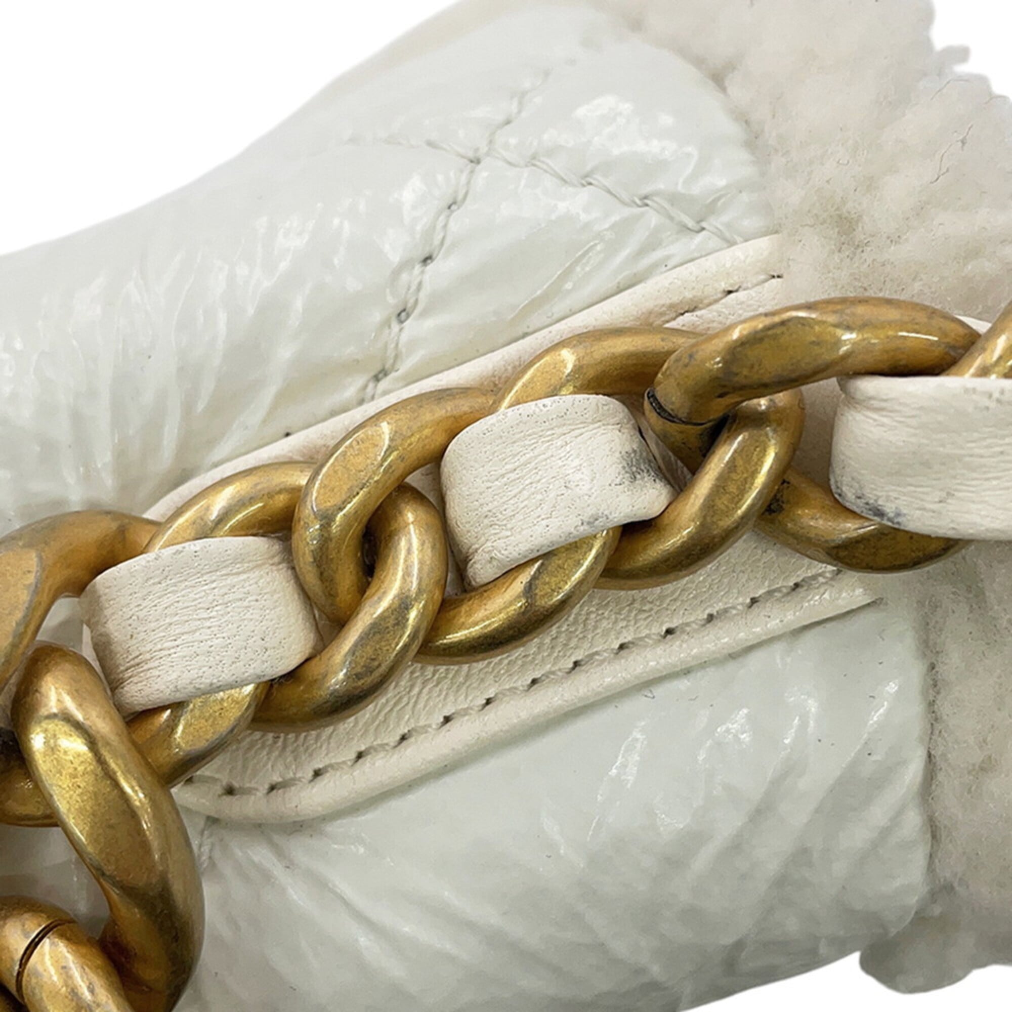 Chanel White Handbag Shoulder Bag (Pre-Owned)