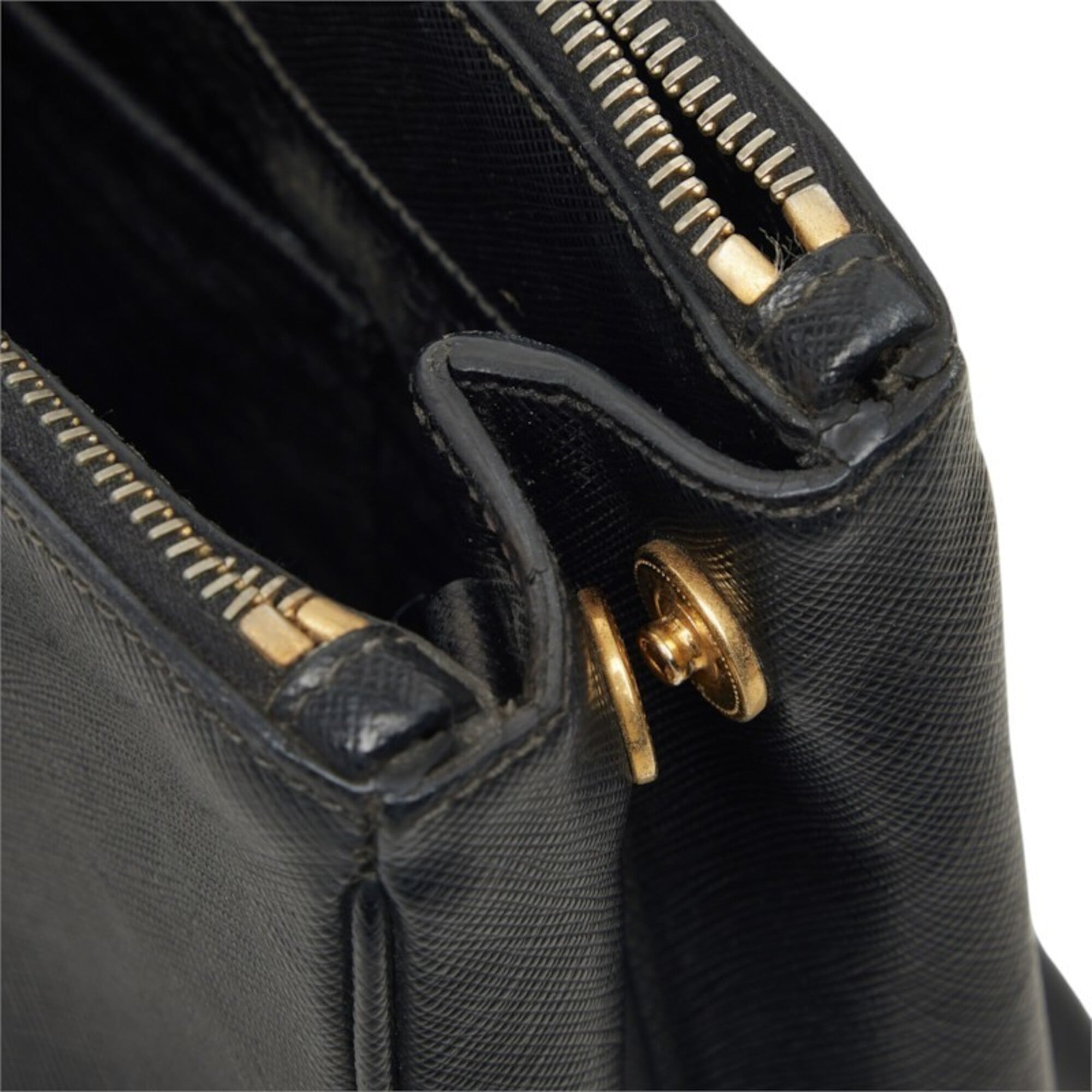 Prada Black Leather Handbag (Pre-Owned)