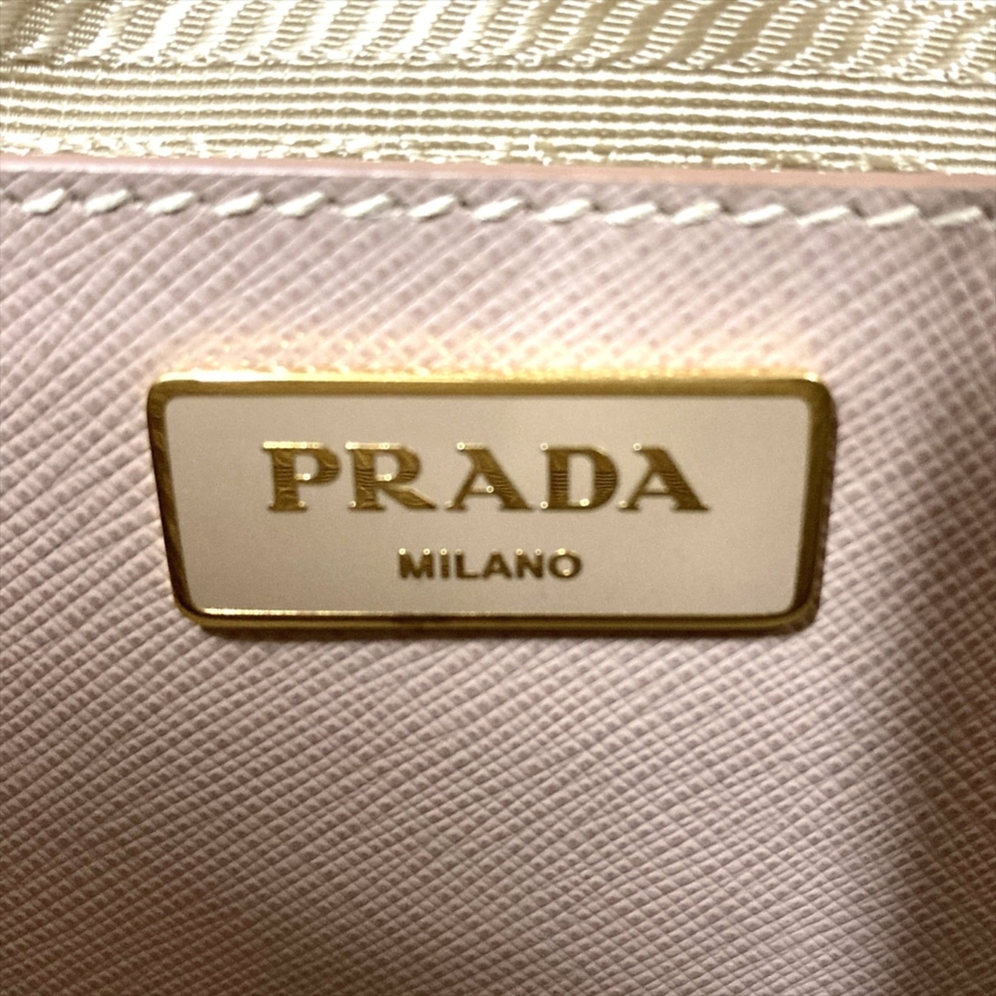 Prada Saffiano Pink Leather Handbag (Pre-Owned)