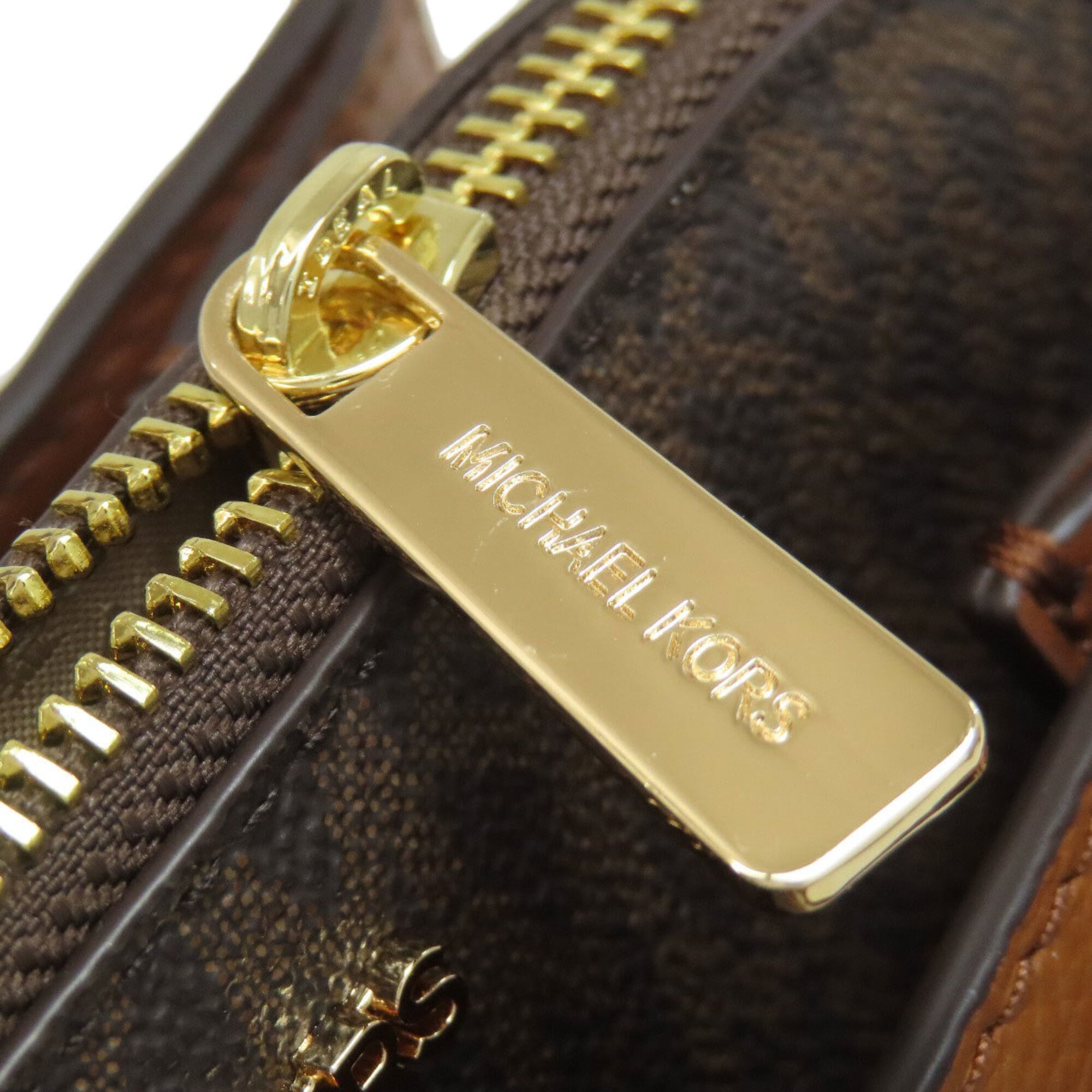 Michael Kors Brown Pvc Handbag Pouch (Pre-Owned)