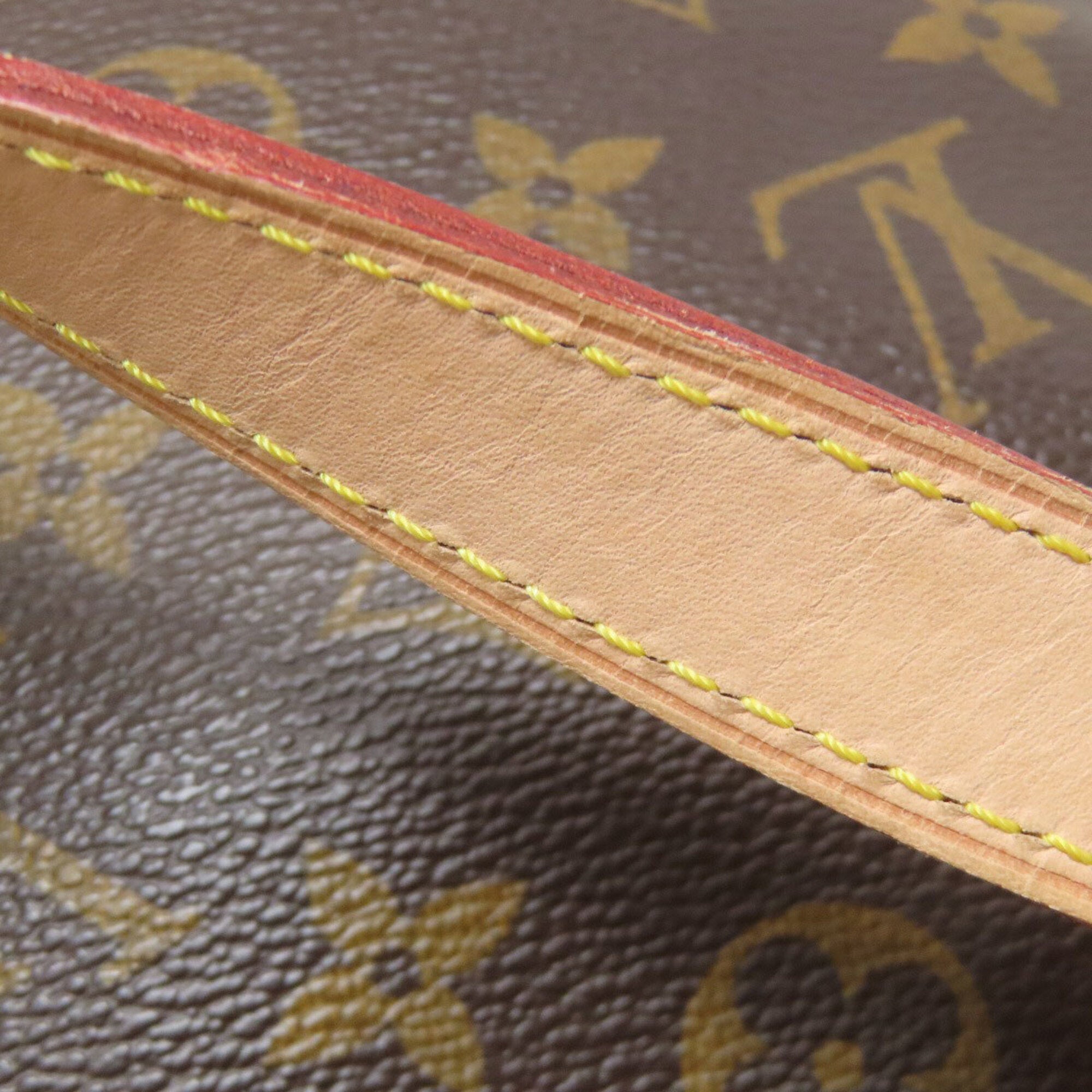 Louis Vuitton Monogram Monogram Shoulder Bag (Pre-Owned)
