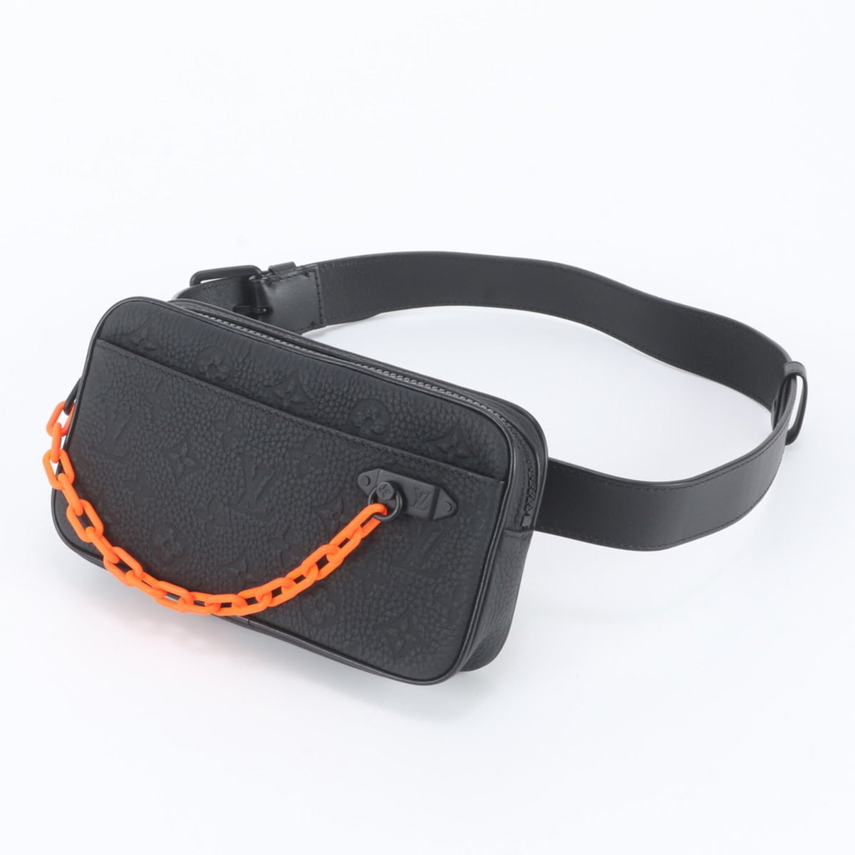 Louis Vuitton Black Leather Pochette Sling Bag (Pre-Owned)