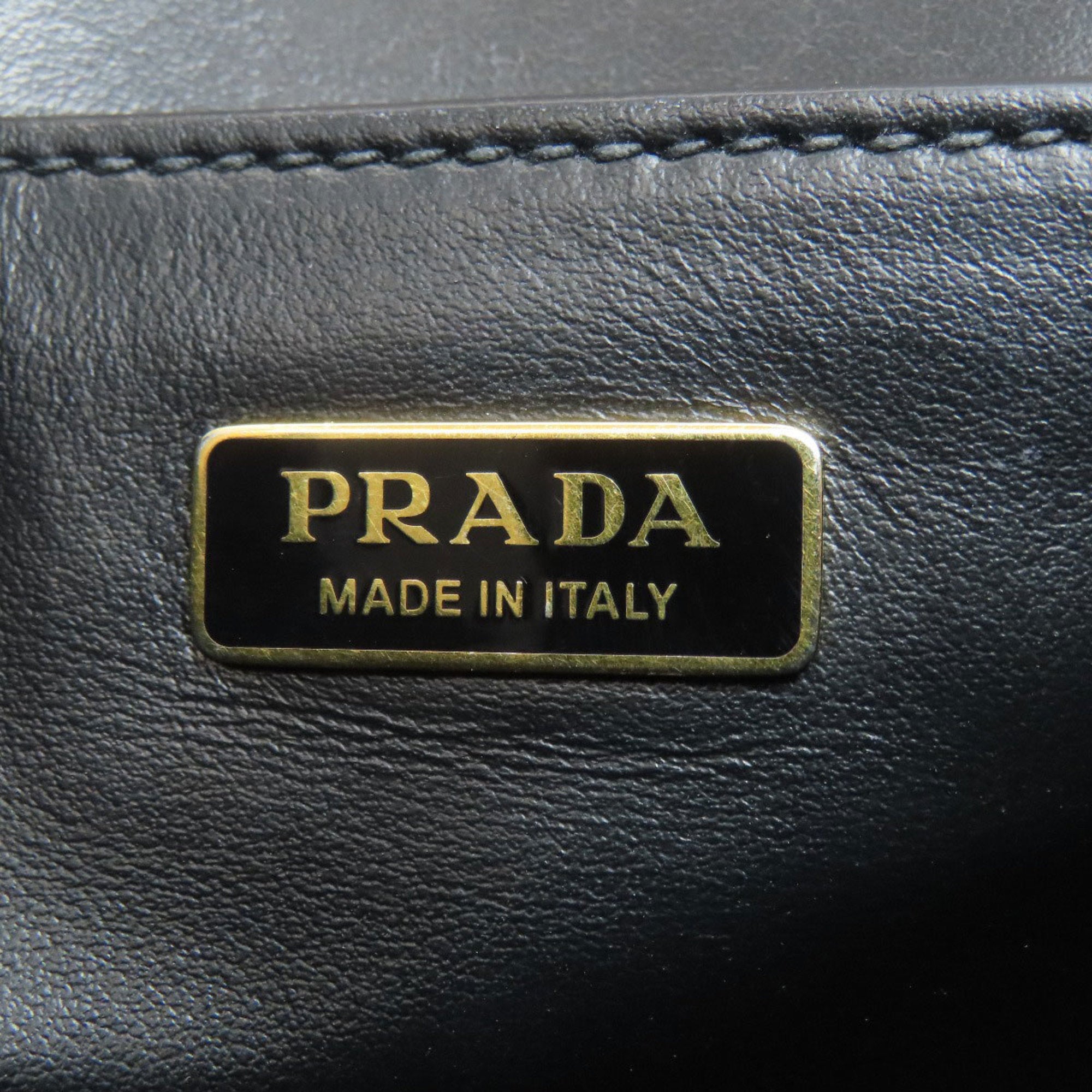 Prada Saffiano Black Saffiano Shoulder Bag (Pre-Owned)