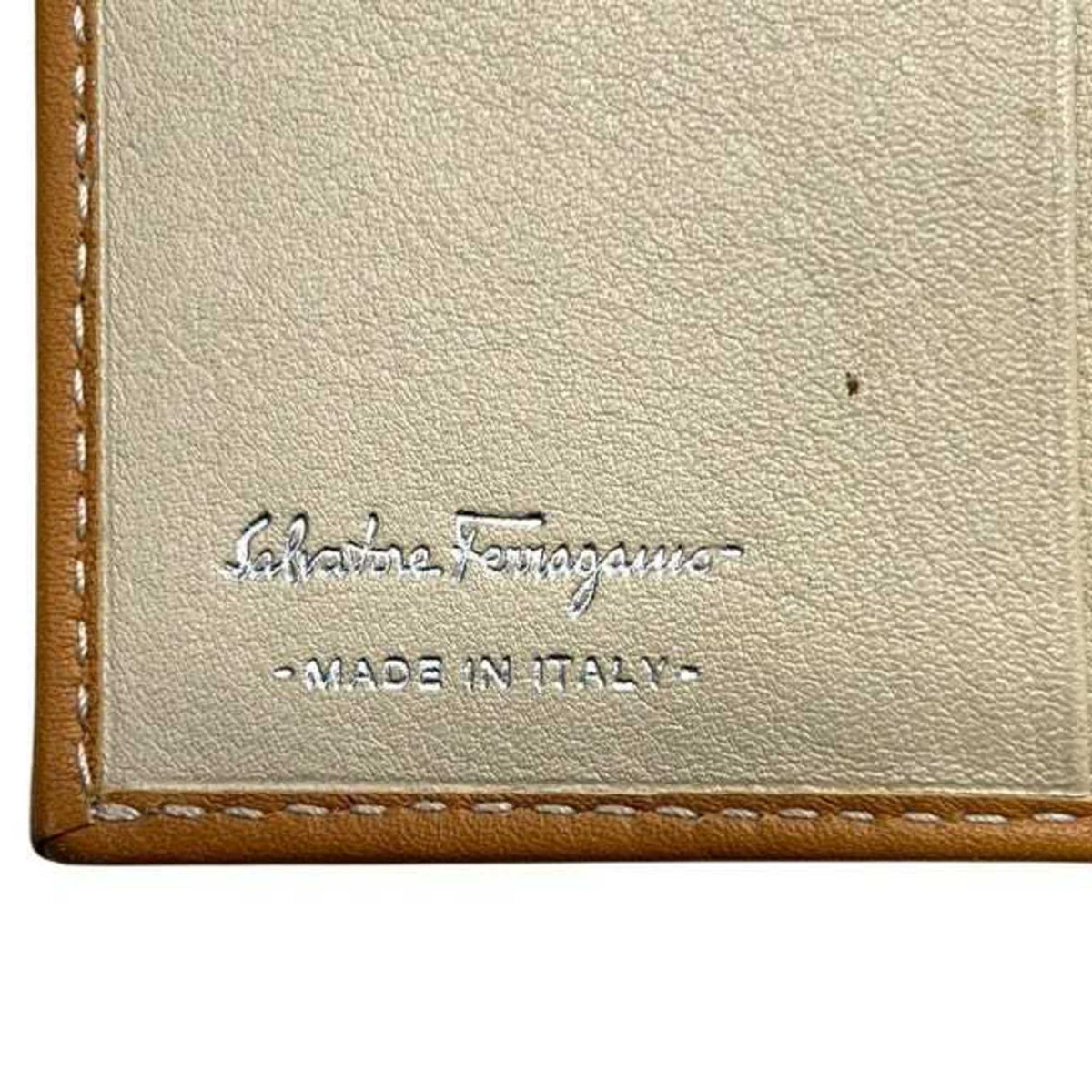 Salvatore Ferragamo Brown Camel Leather Wallet (Bi-Fold) (Pre-Owned)